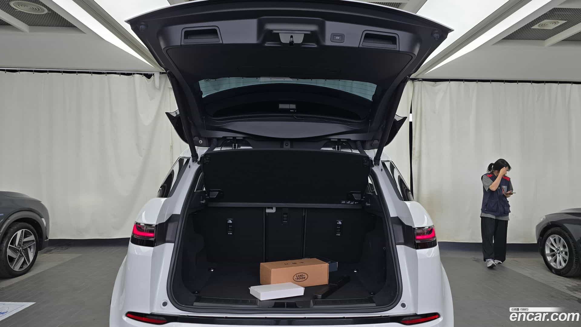 Range Rover Evoque Land Rover 2025.2-OPTION-024
