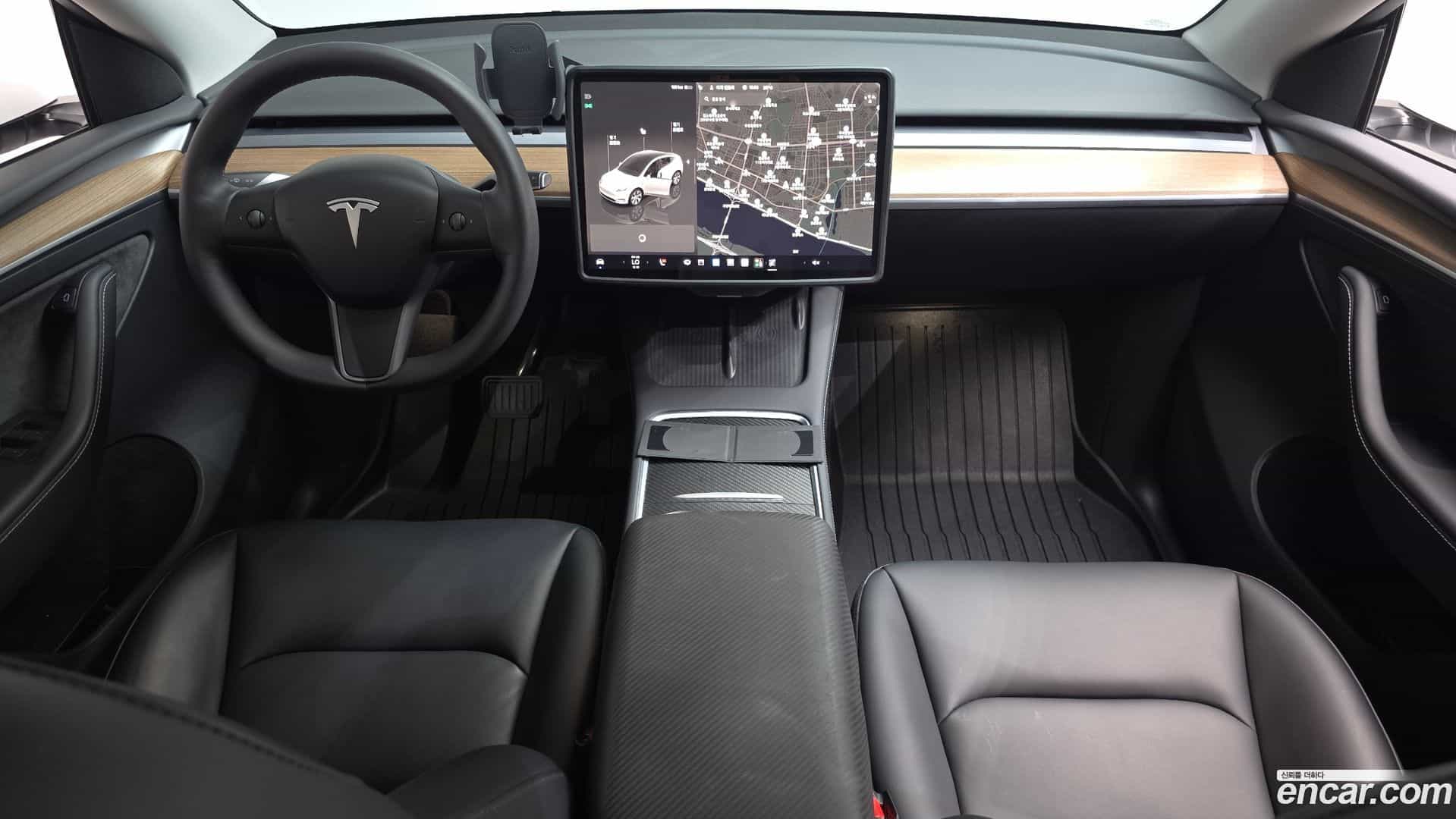 Model Y Tesla 2023.11-INNER-007