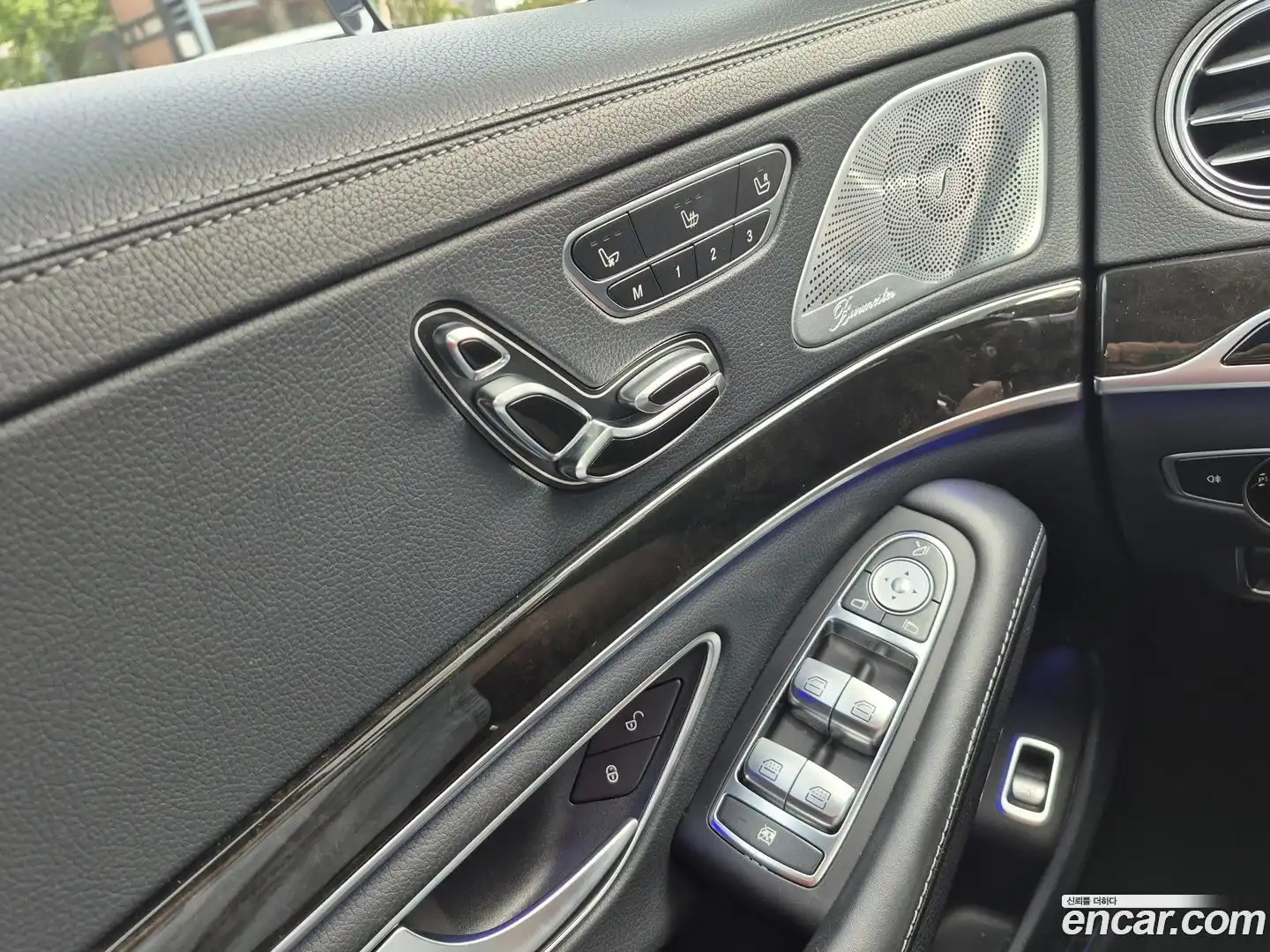 S-Class Mercedes-Benz 2015.3-OPTION-019