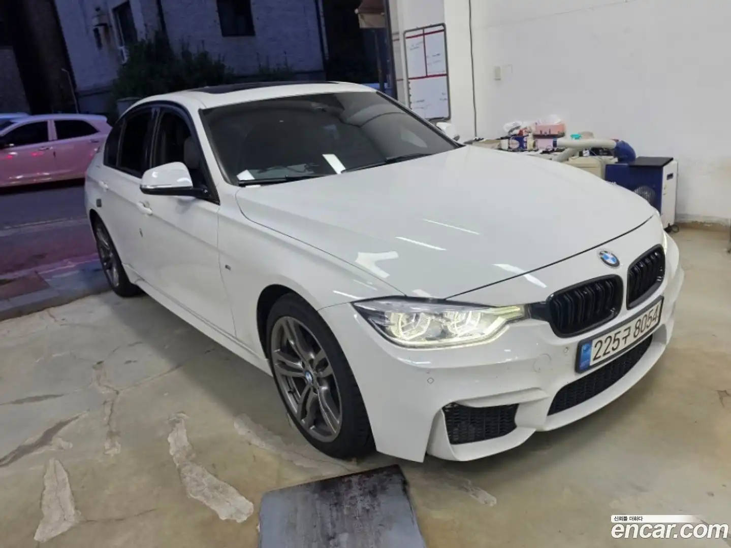 3-Series BMW 2015.9-INNER-008