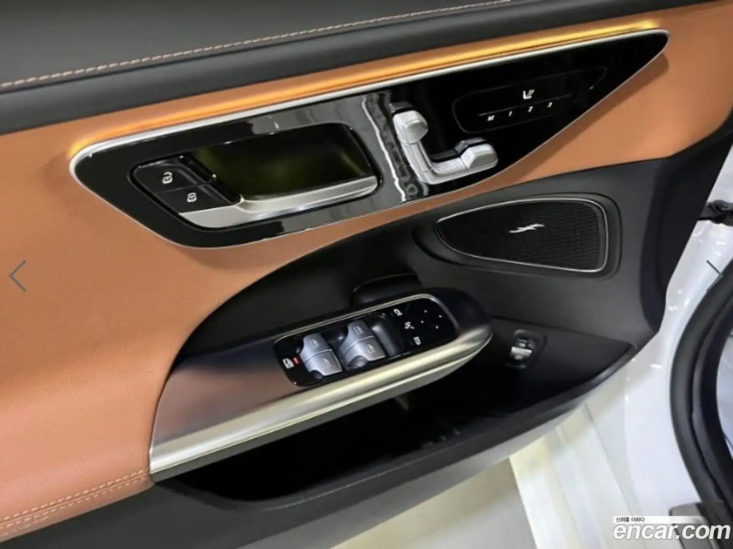 C-Class Mercedes-Benz 2023.1-OPTION-017