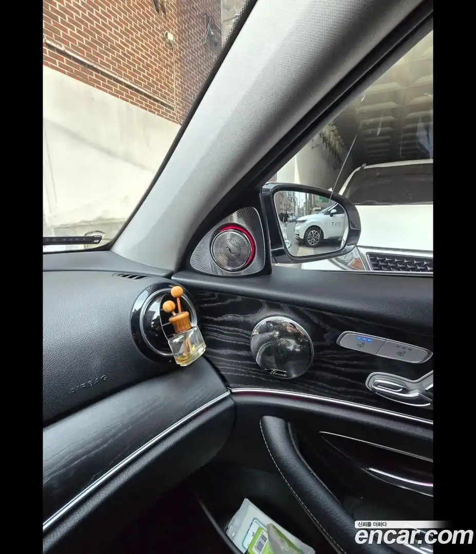 E-Class Mercedes-Benz 2017.2-OPTION-015