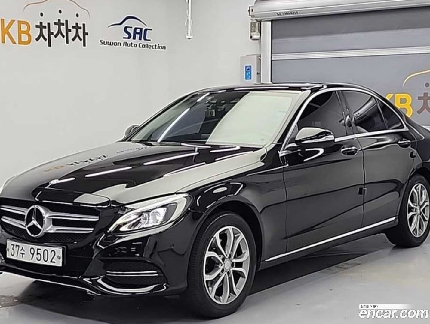 Main__Slider__Photo:C-Class Mercedes-Benz 2015.3-0