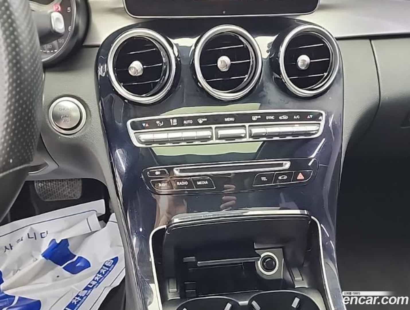 C-Class Mercedes-Benz 2015.3-INNER-010