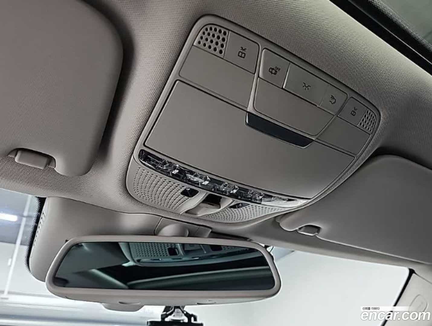 C-Class Mercedes-Benz 2015.3-OPTION-021