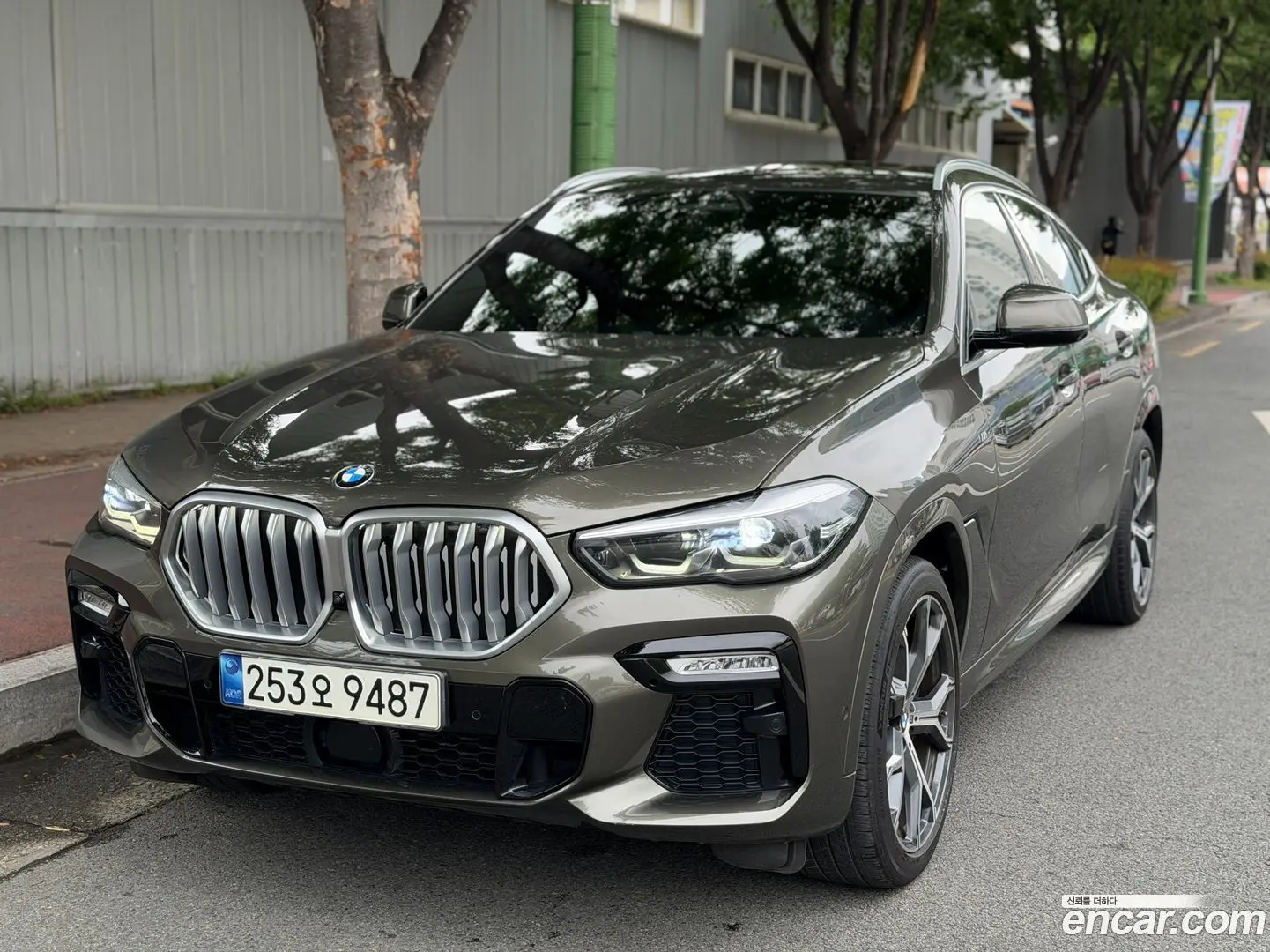 Main__Slider__Photo:X6 BMW 2021.3-0