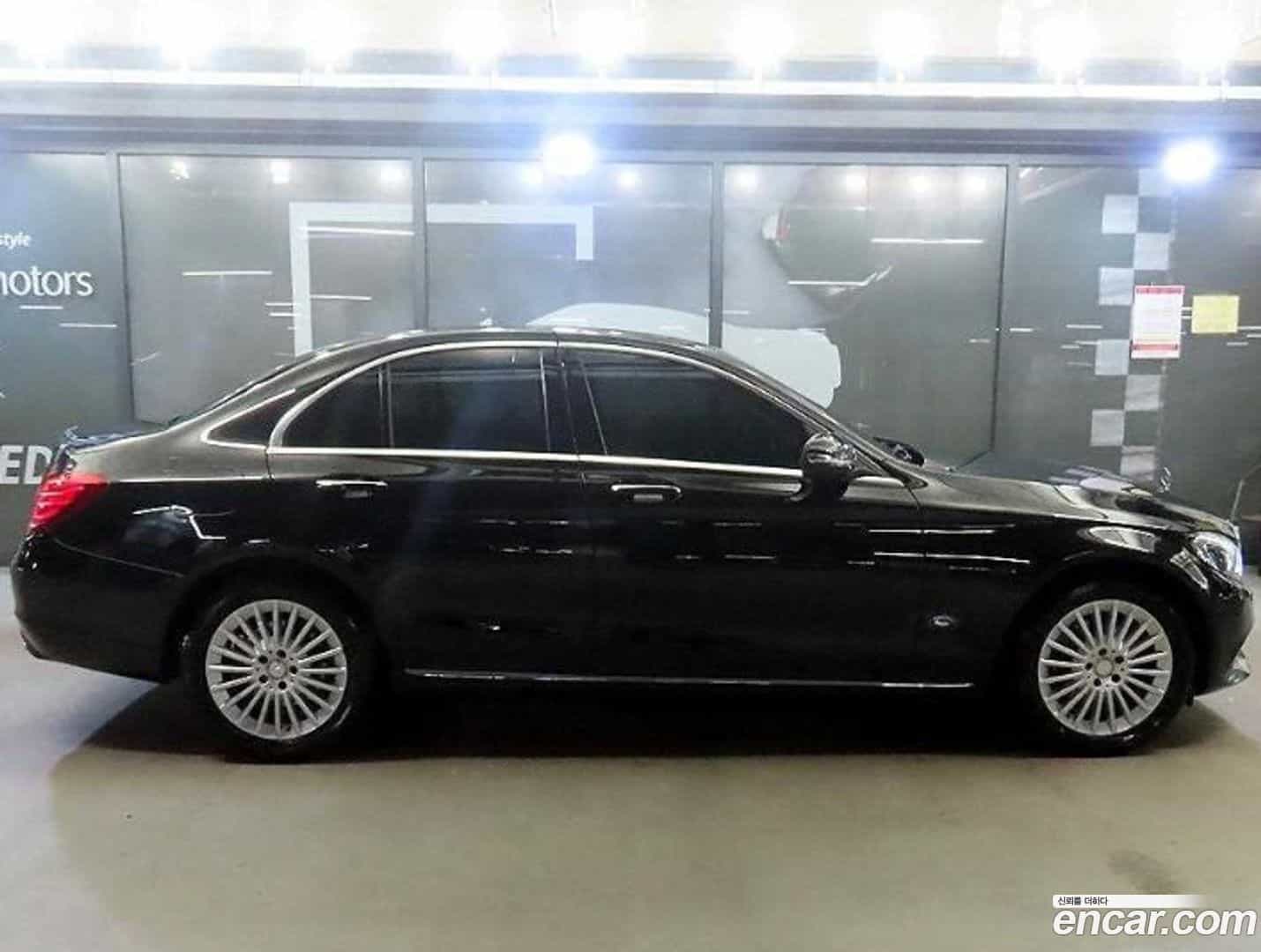 C-Class Mercedes-Benz 2015.9-OUTER-003