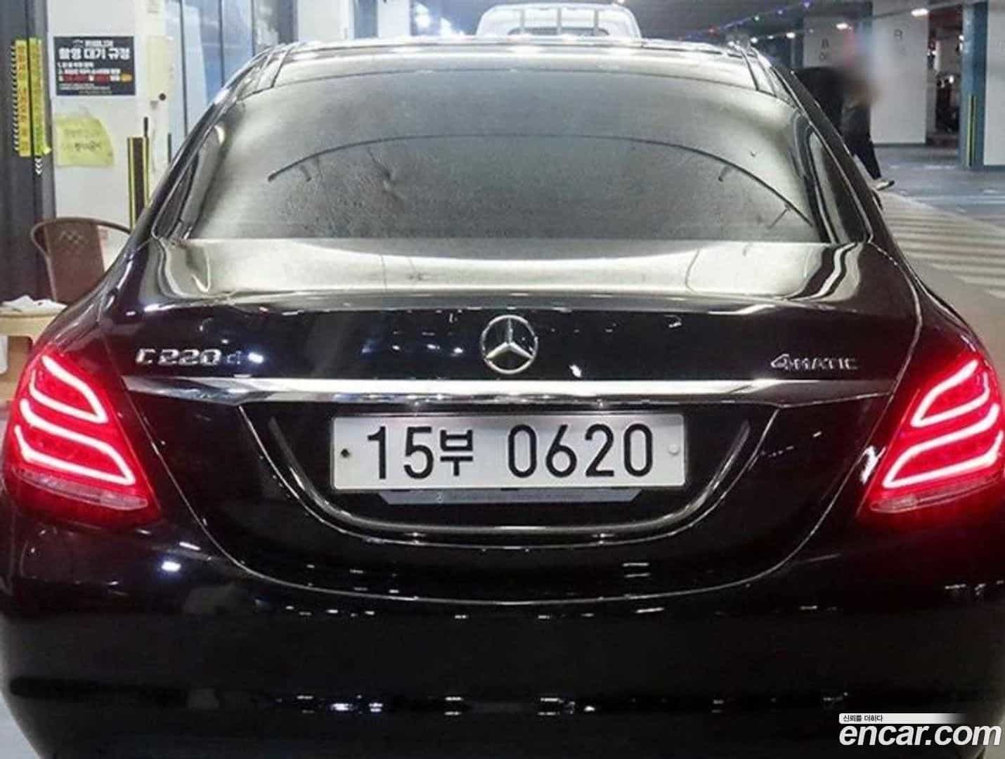 C-Class Mercedes-Benz 2015.9-OUTER-005