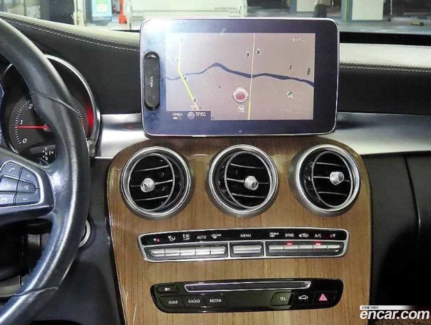 C-Class Mercedes-Benz 2015.9-OPTION-015