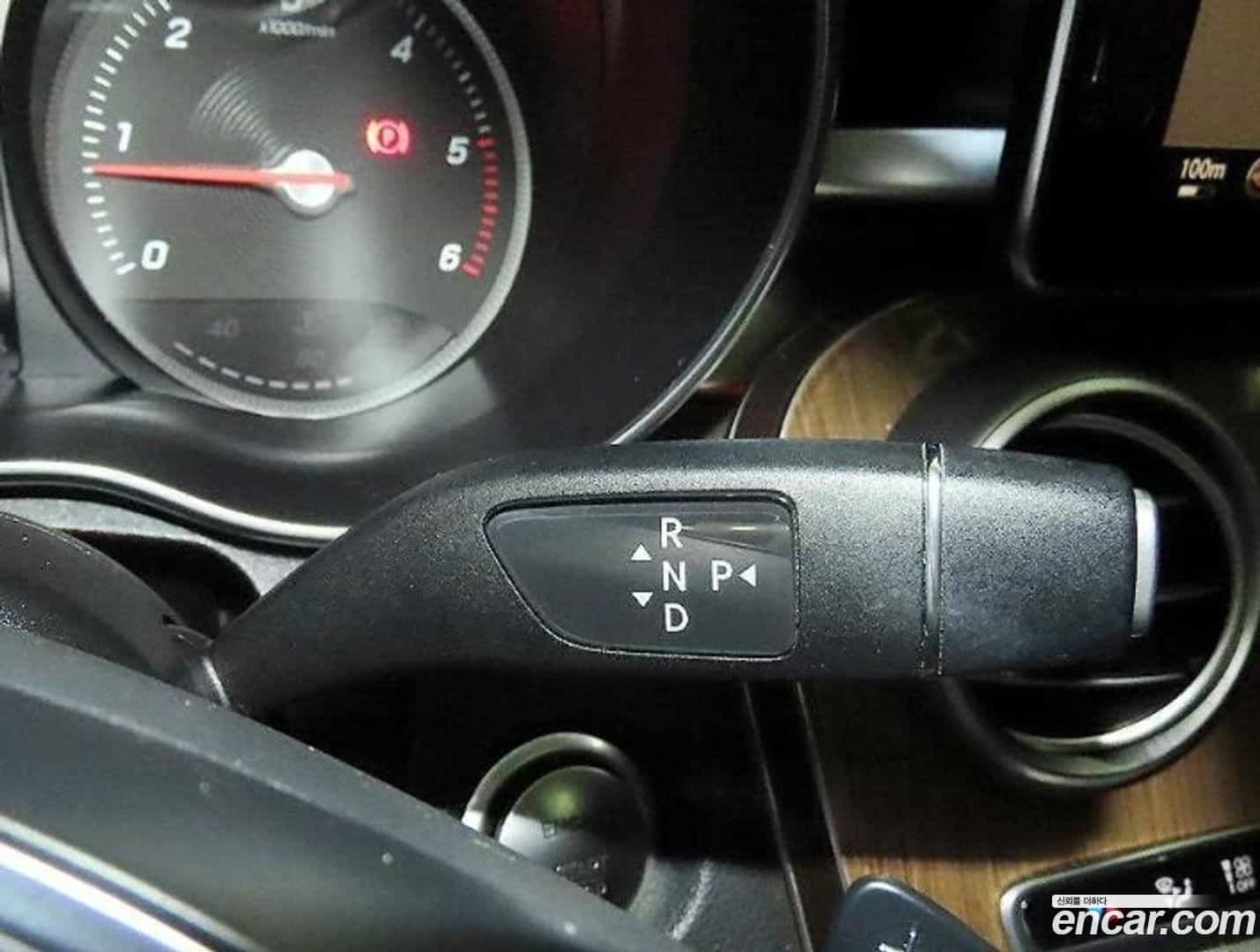 C-Class Mercedes-Benz 2015.9-OPTION-016