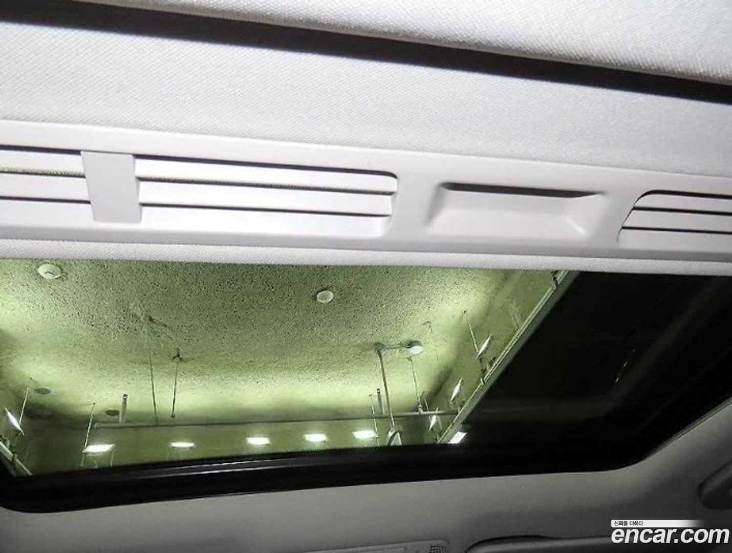 C-Class Mercedes-Benz 2015.9-OPTION-021