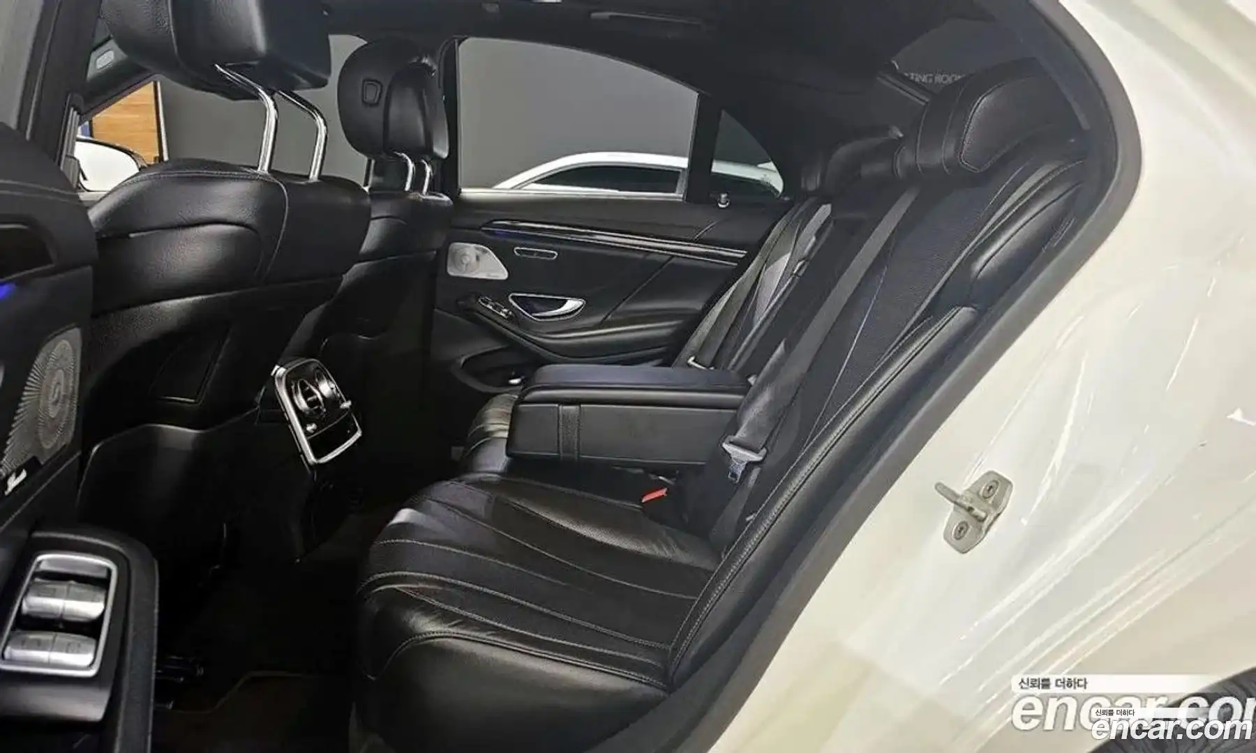 S-Class Mercedes-Benz 2015.2-OPTION-016