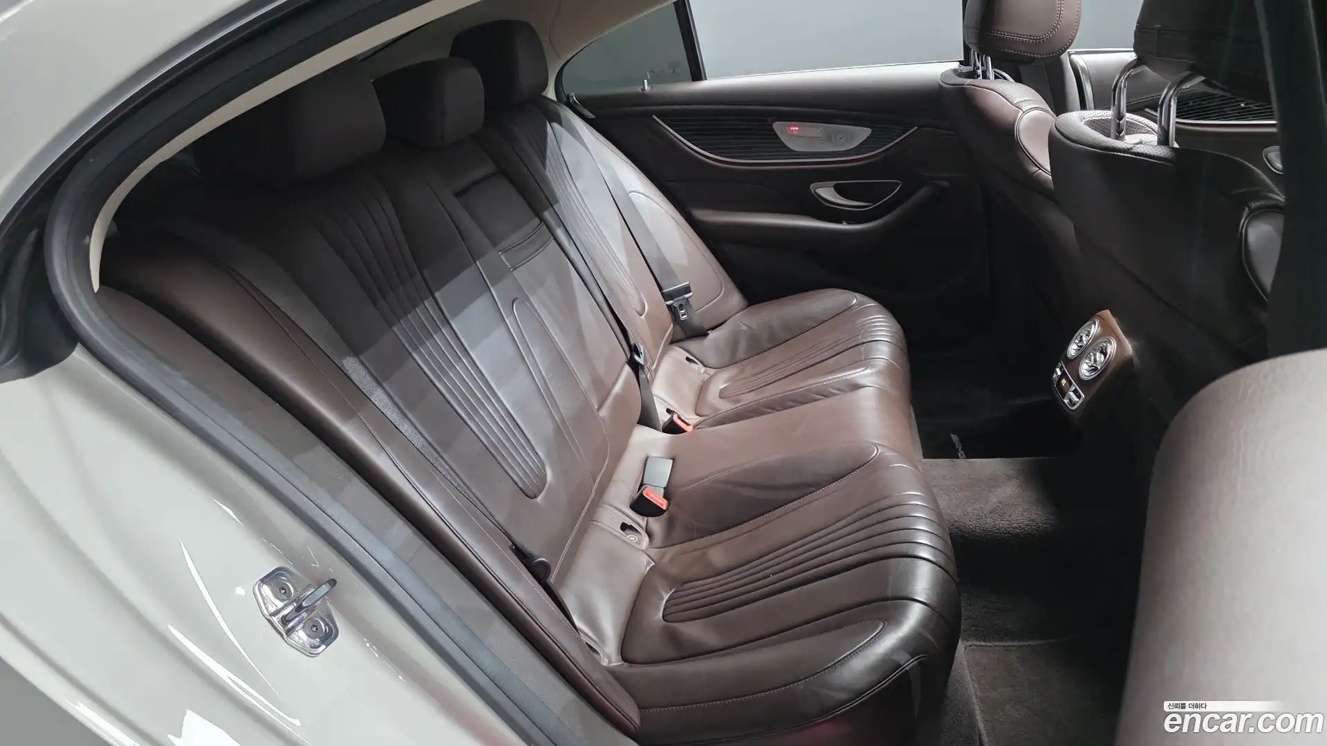 CLS-Class Mercedes-Benz 2019.10-OPTION-015