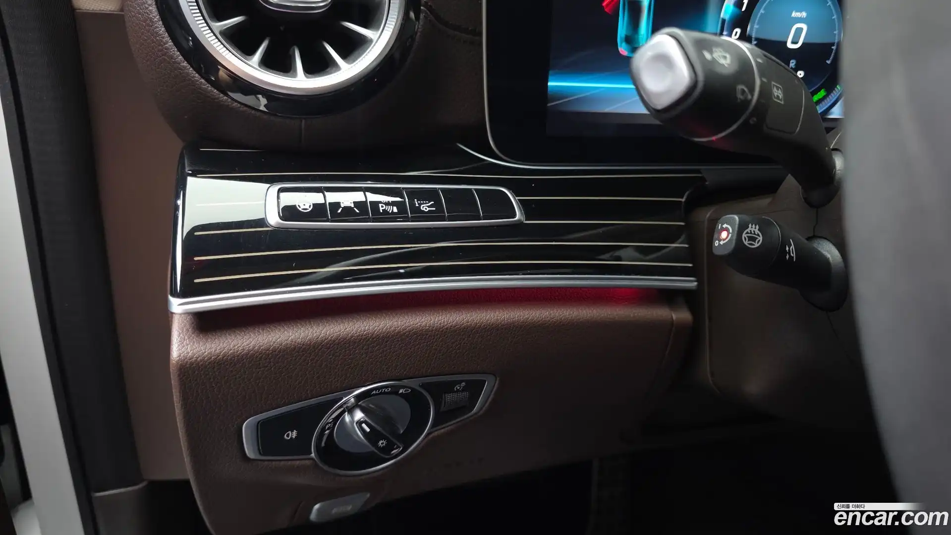CLS-Class Mercedes-Benz 2019.10-OPTION-022