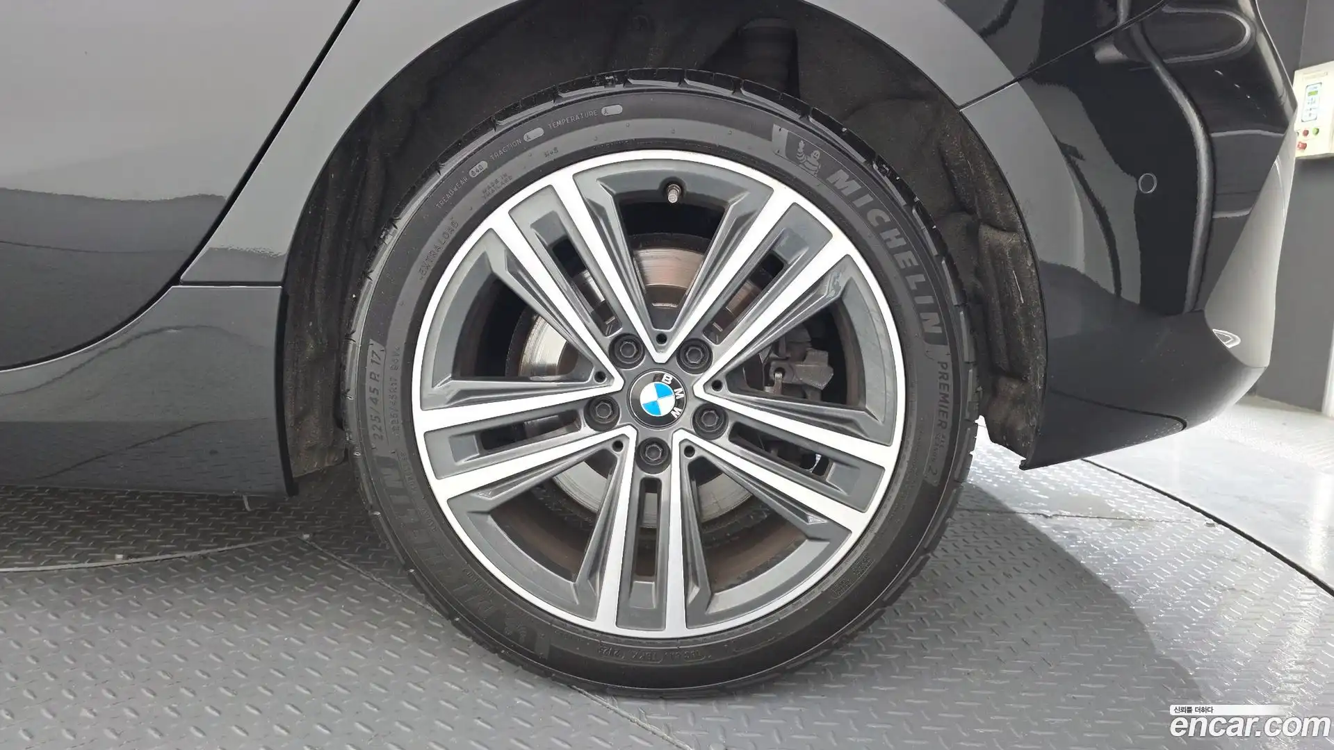1-Series BMW 2021.10-OUTER-031