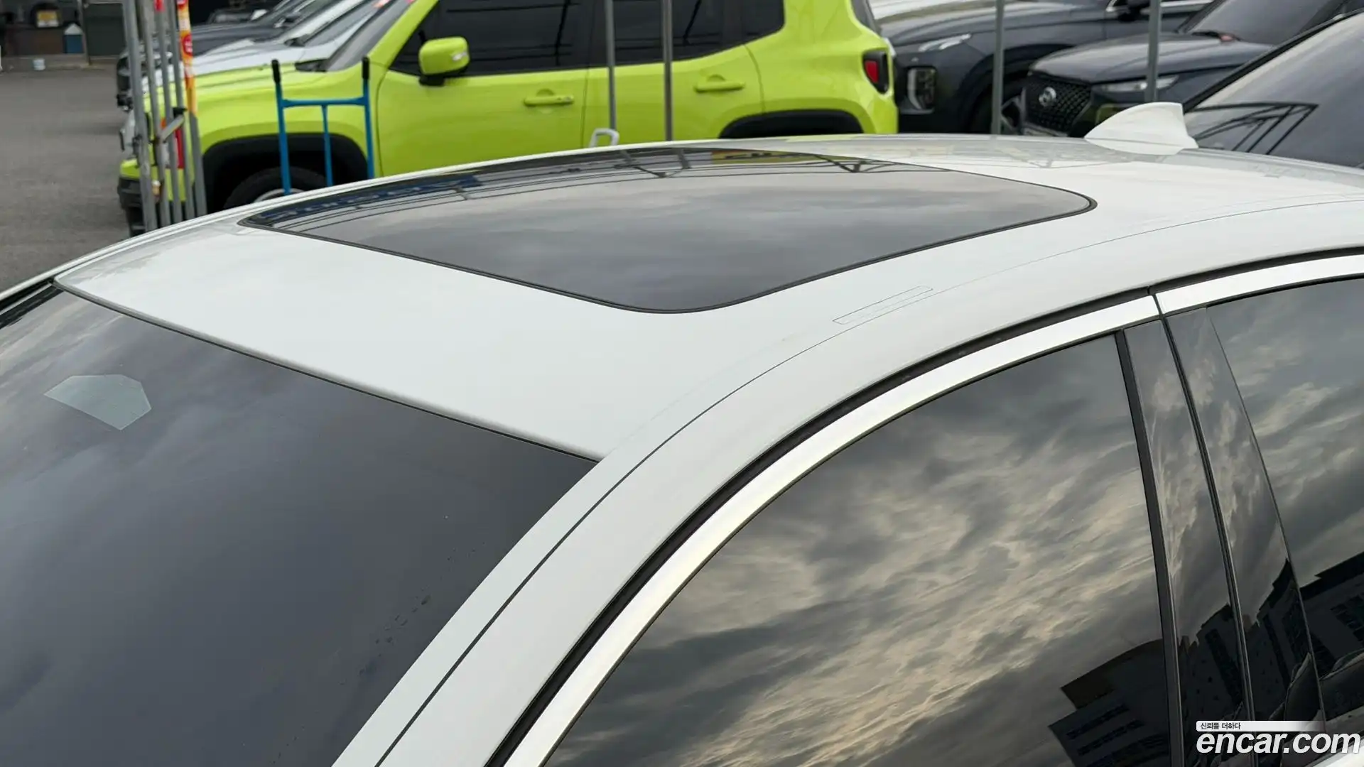 5-Series BMW 2023.2-OPTION-024