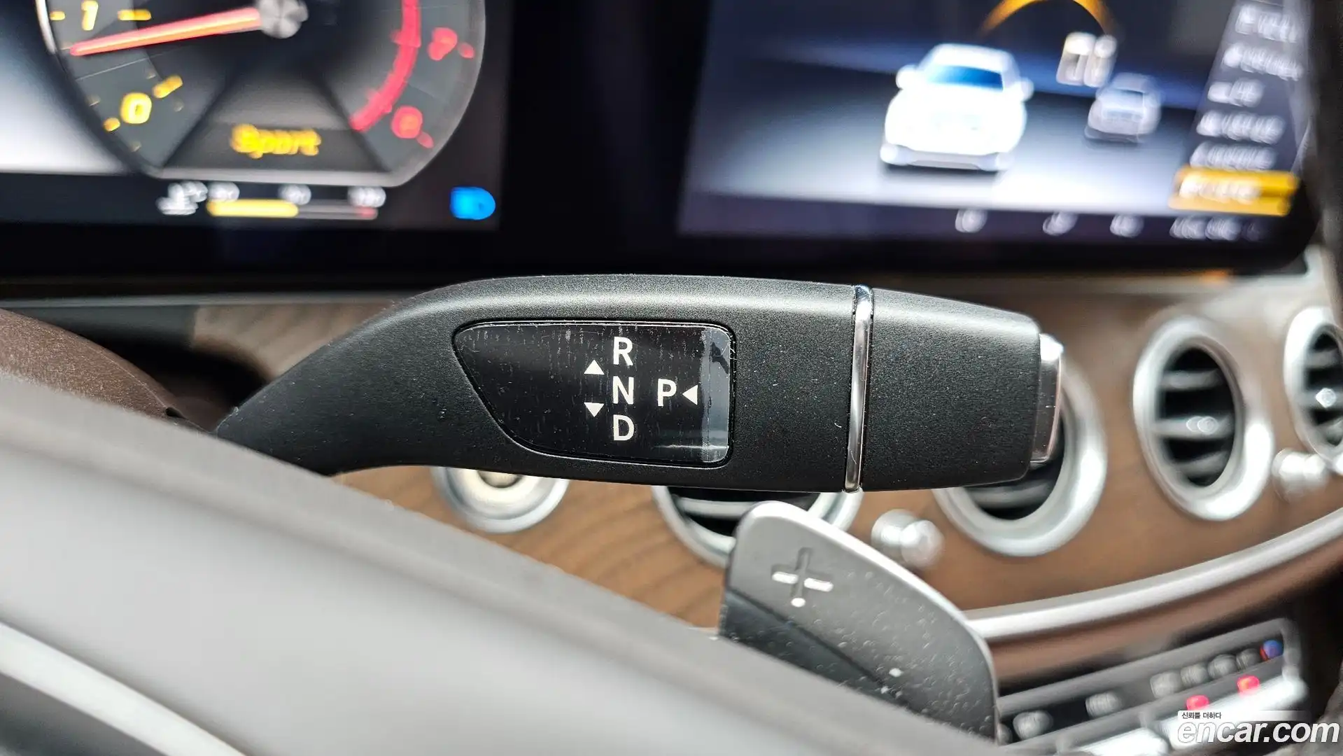 E-Class Mercedes-Benz 2017.0-INNER-009