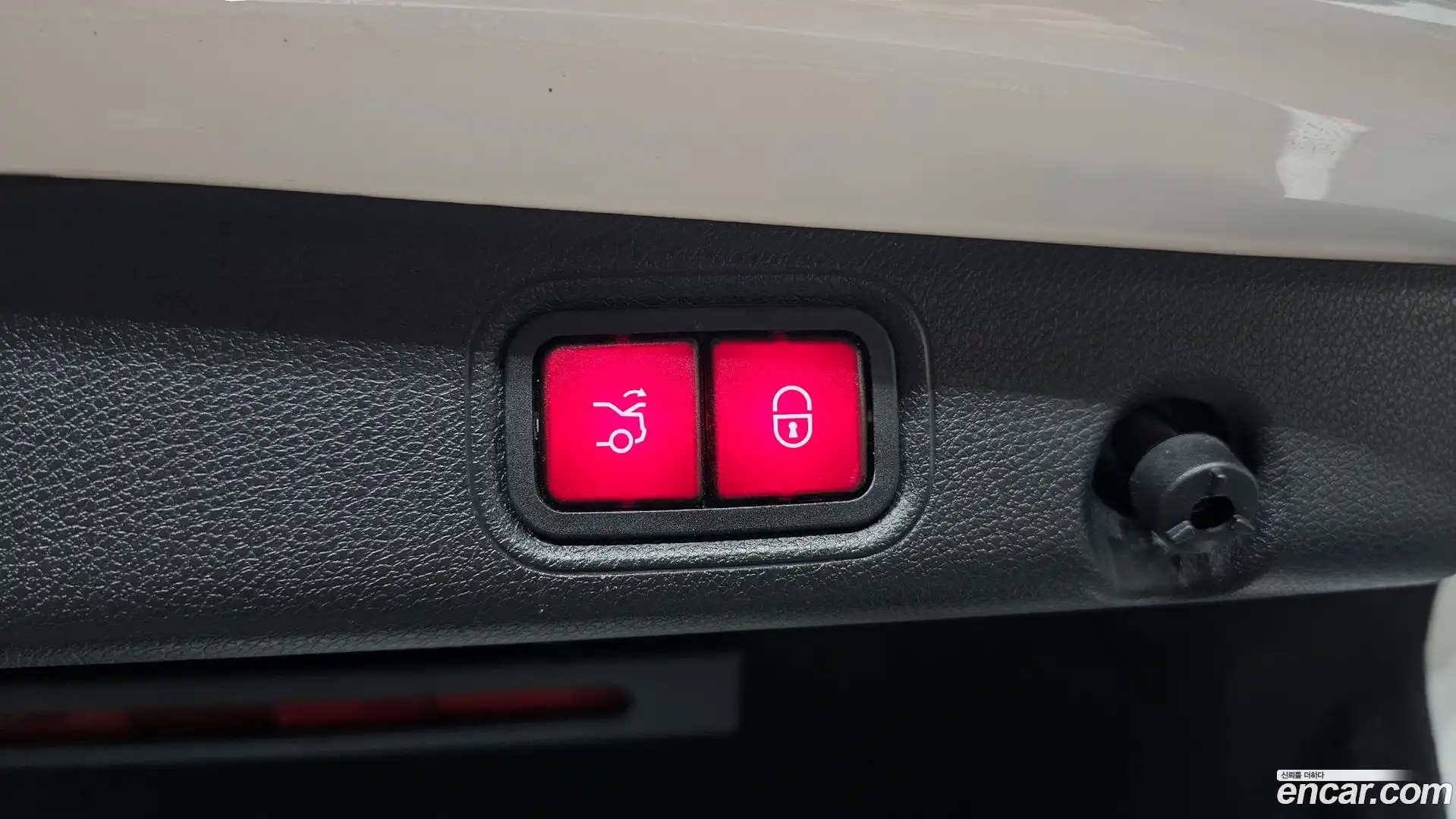 E-Class Mercedes-Benz 2017.0-OPTION-019