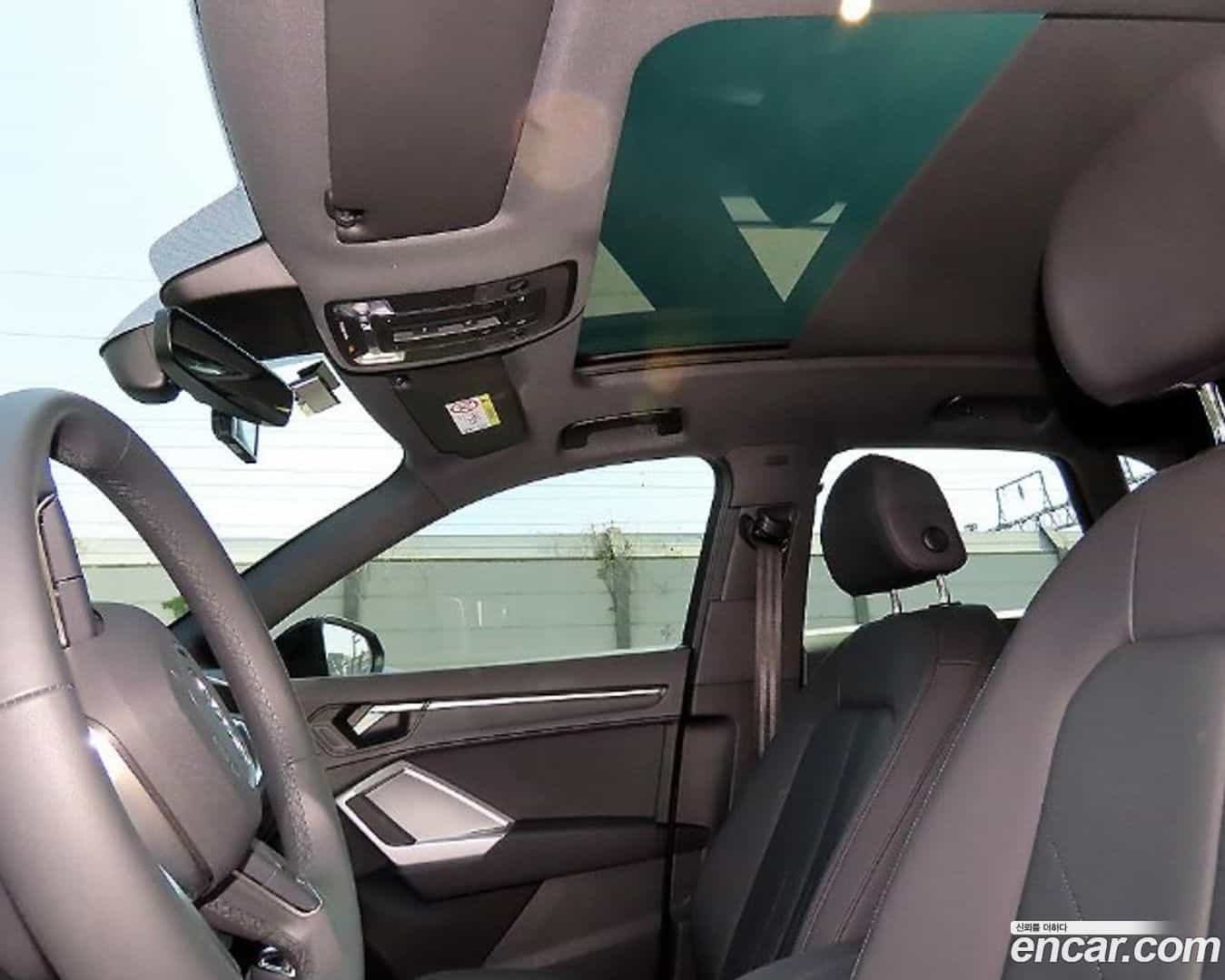 Q3 Audi 2025.2-OPTION-023