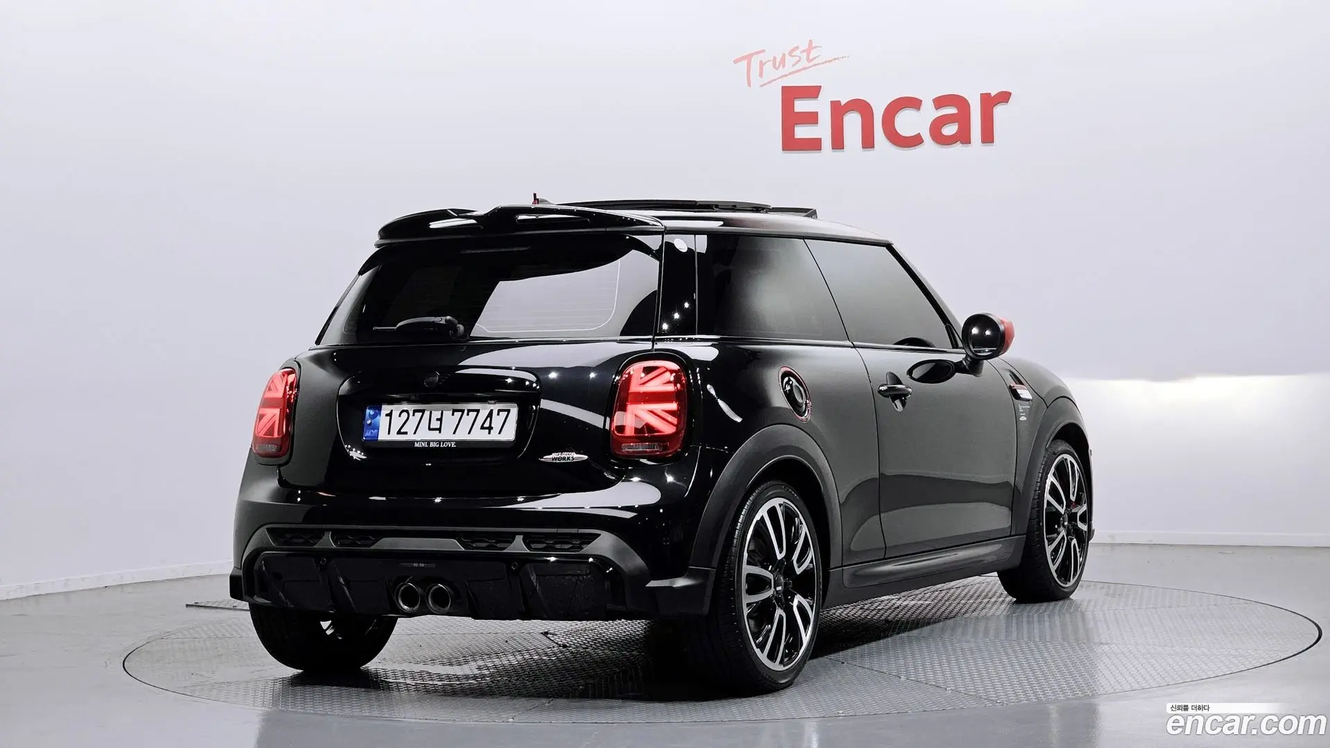 Main__Slider__Photo:Cooper Mini 2022.9-1