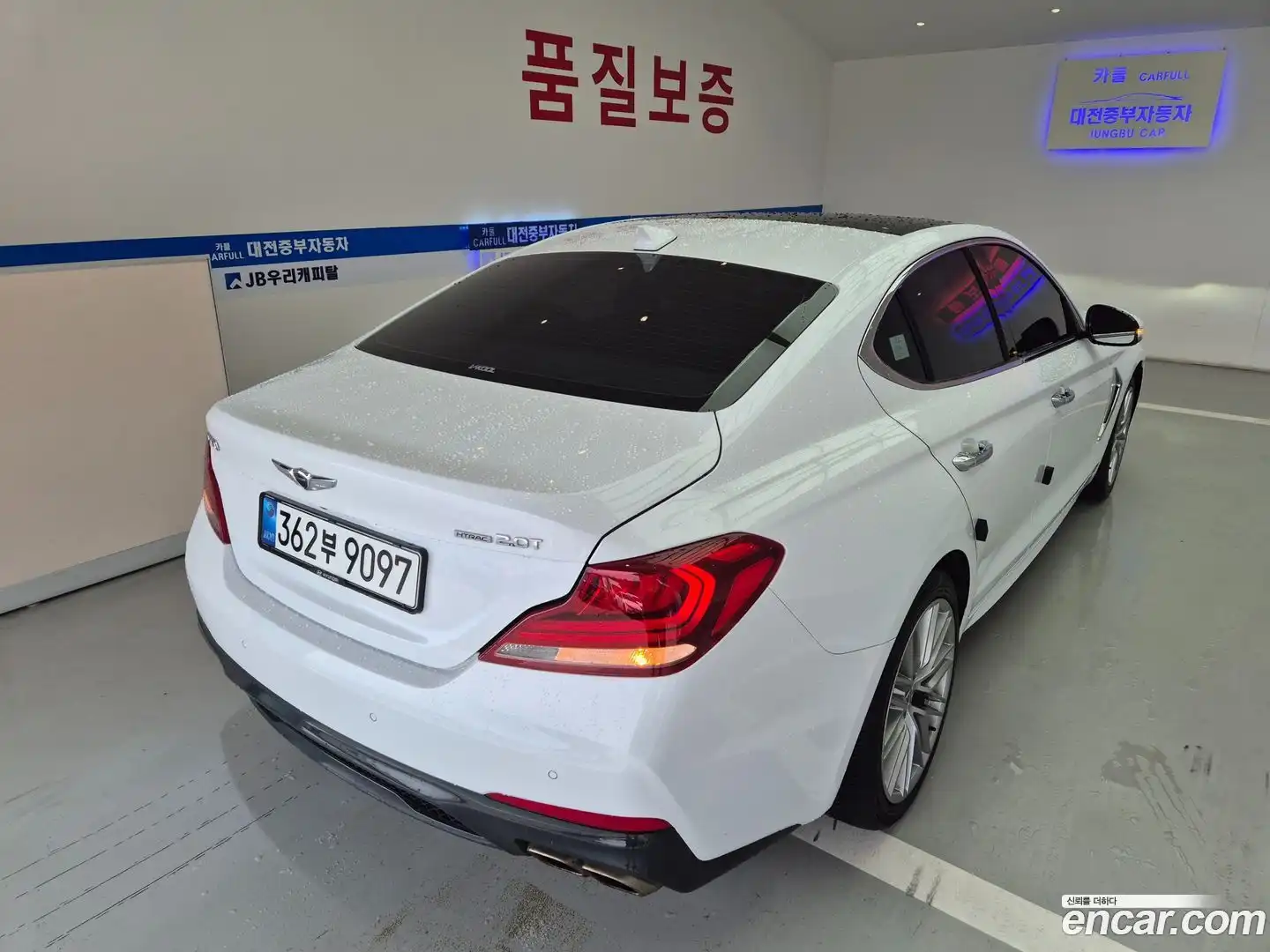 G70 Genesis 2019.0-OUTER-004