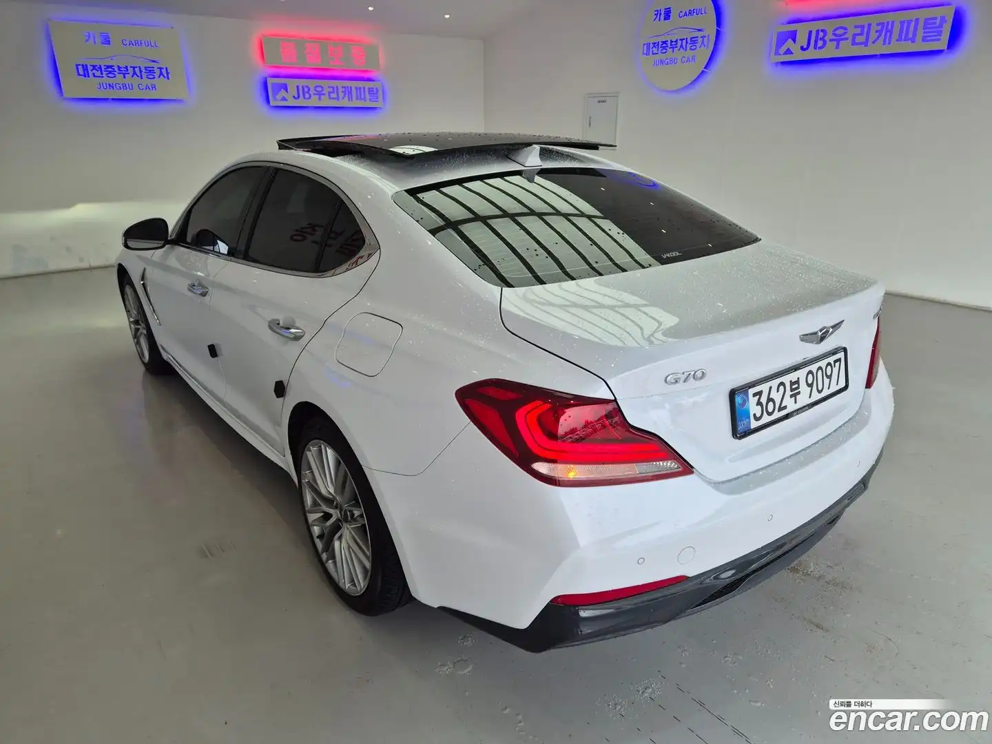 G70 Genesis 2019.0-OUTER-005