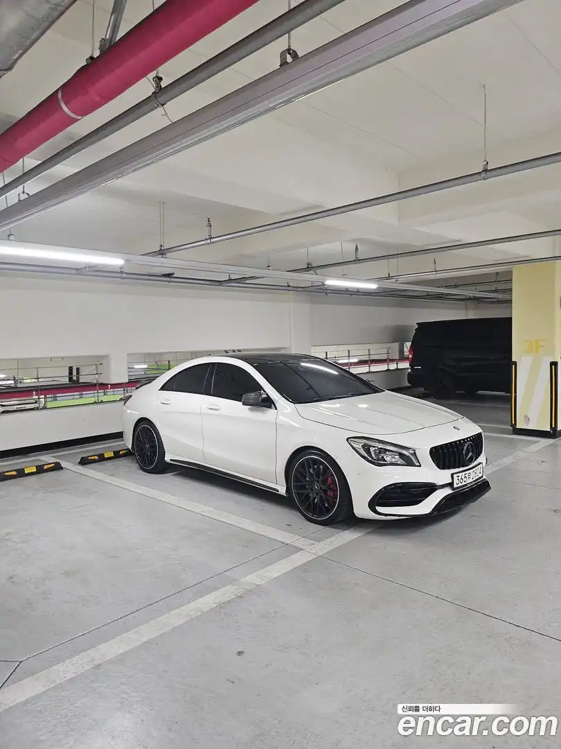 CLA-Class Mercedes-Benz 2017.5-INNER-009