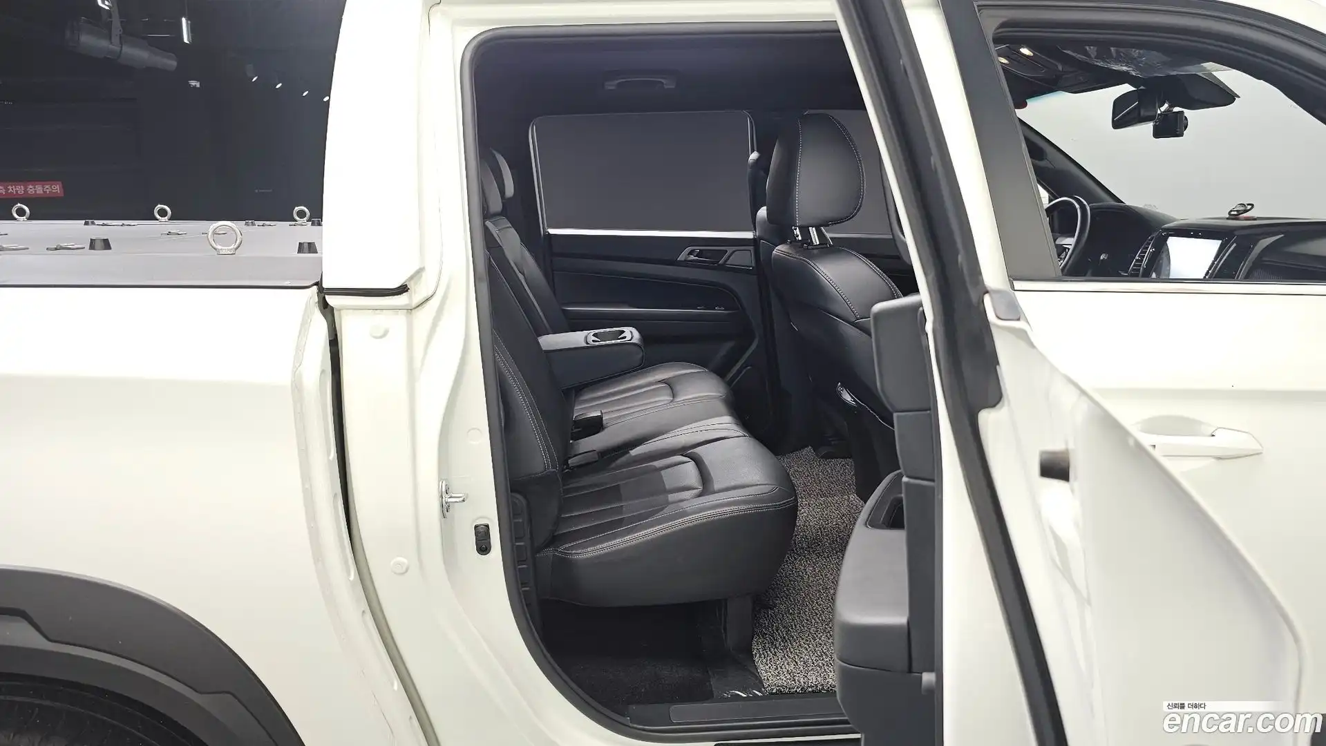 Rexton KG Mobility 2022.10-OPTION-015