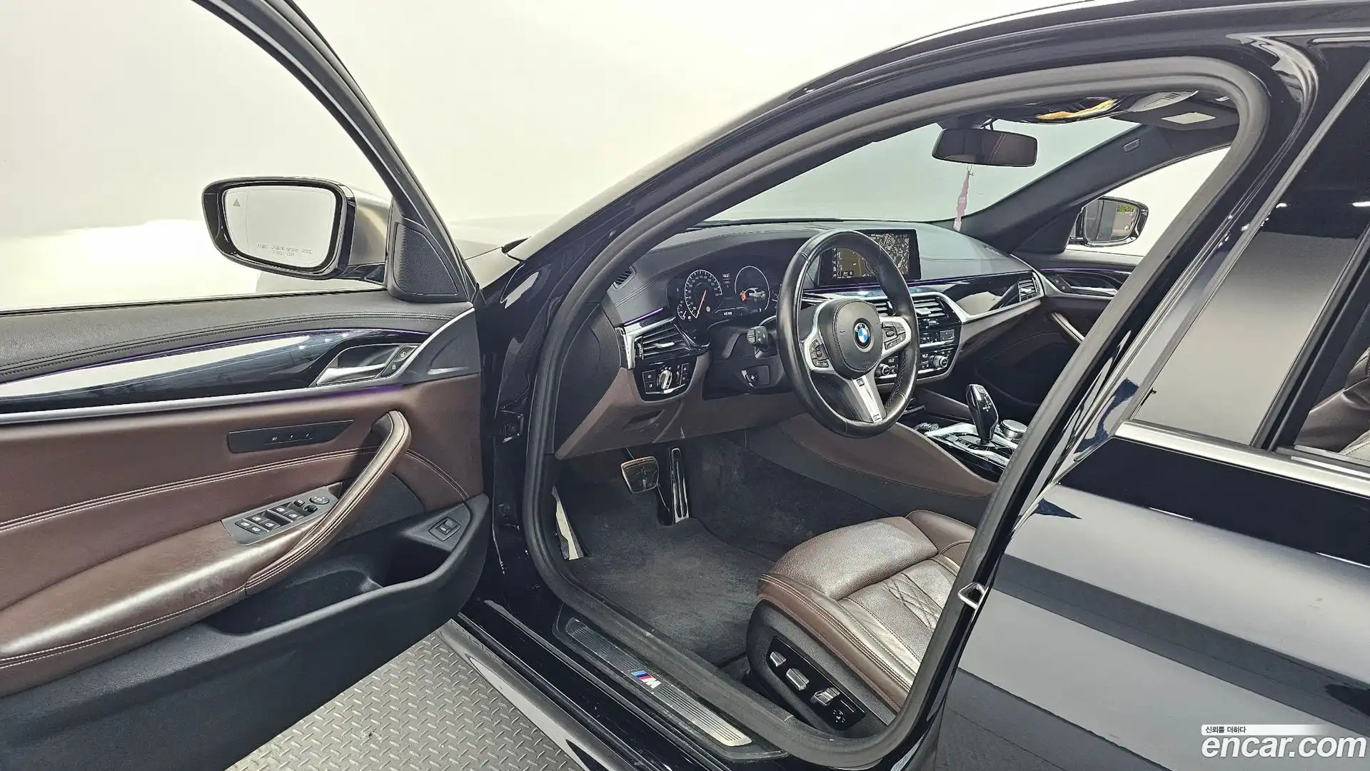5-Series BMW 2019.3-INNER-010