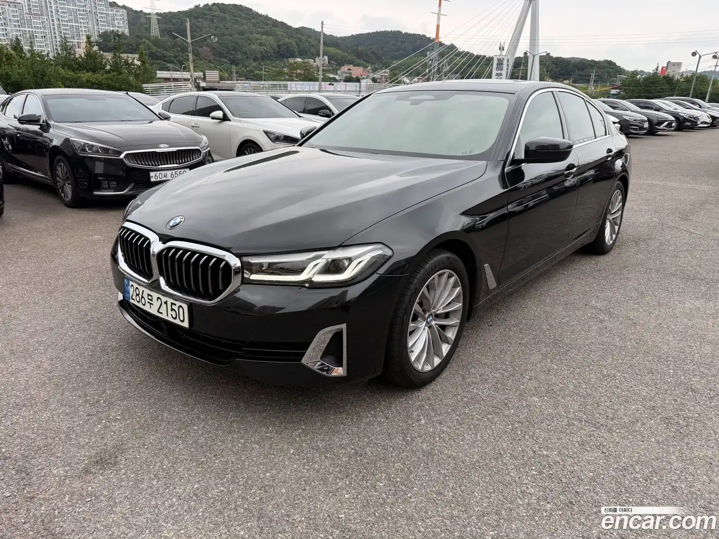 5-Series BMW 2022.5-OUTER-001