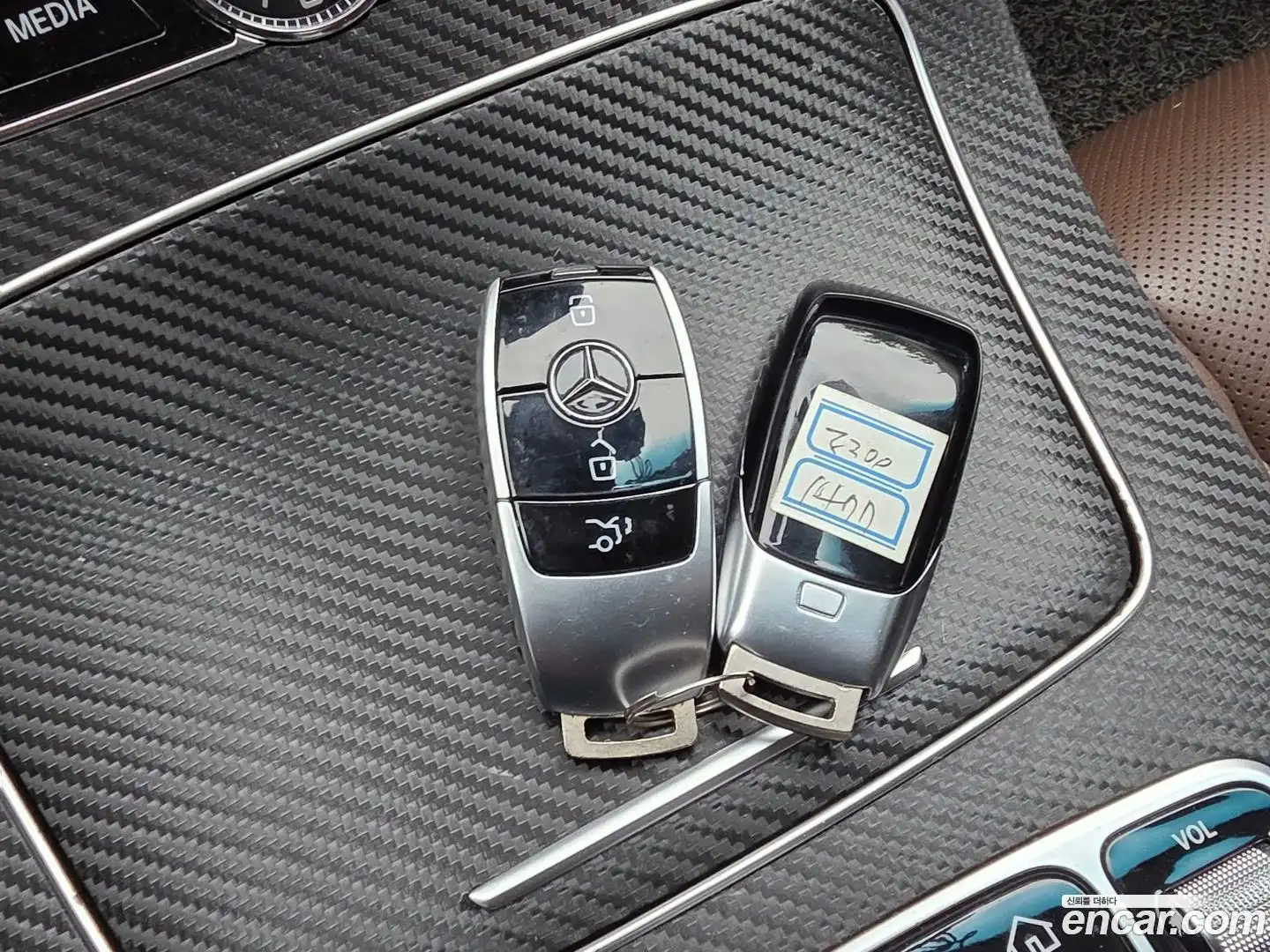E-Class Mercedes-Benz 2018.11-OPTION-023