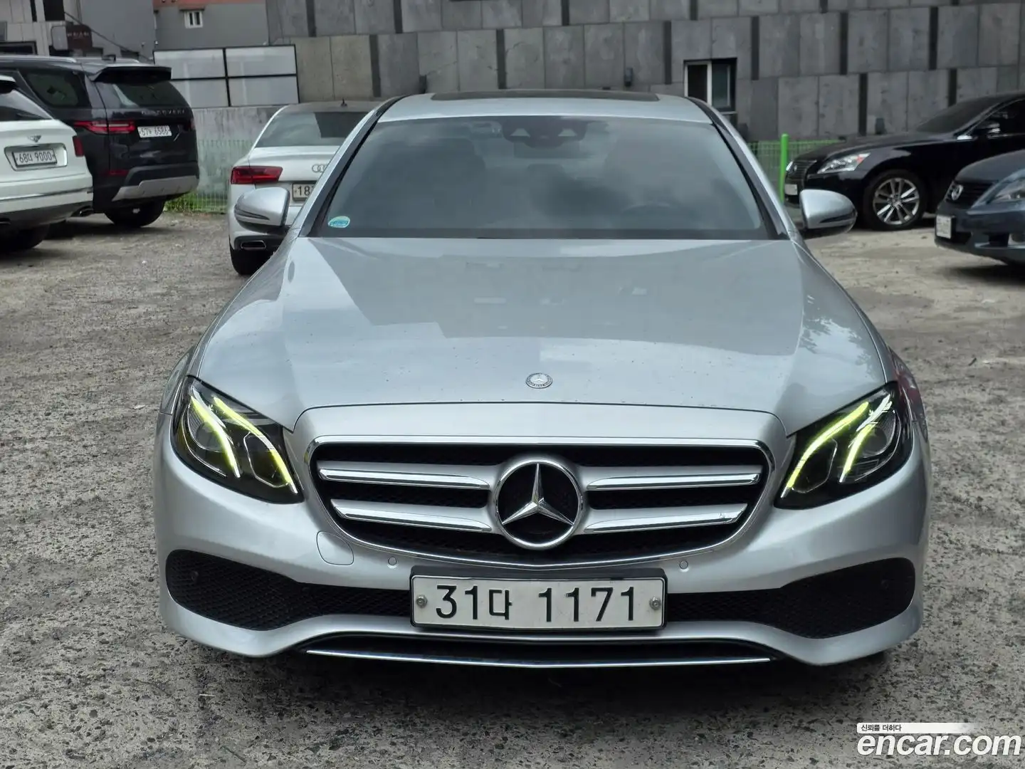 E-Class Mercedes-Benz 2017.3-OUTER-005
