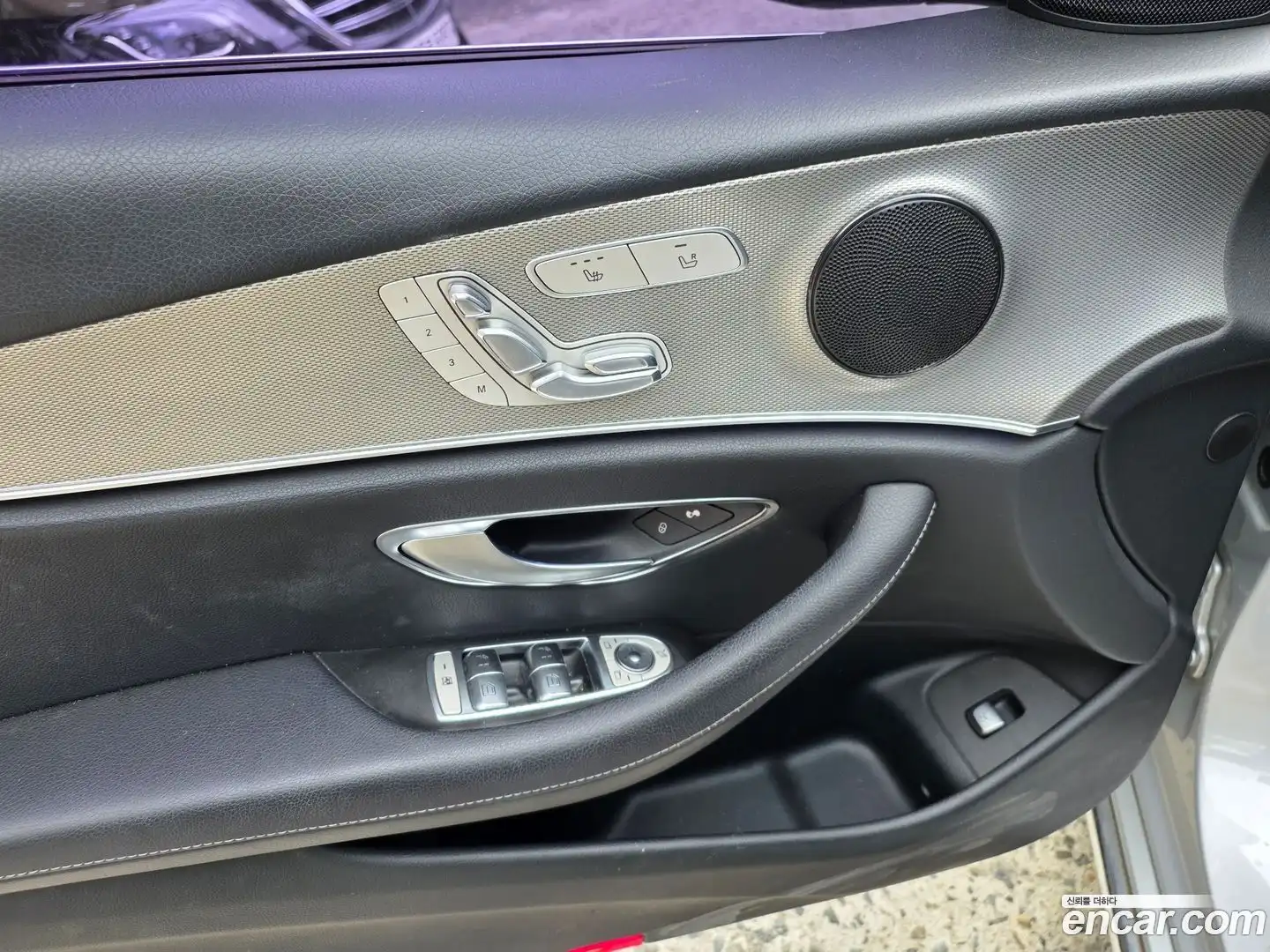 E-Class Mercedes-Benz 2017.3-OPTION-015