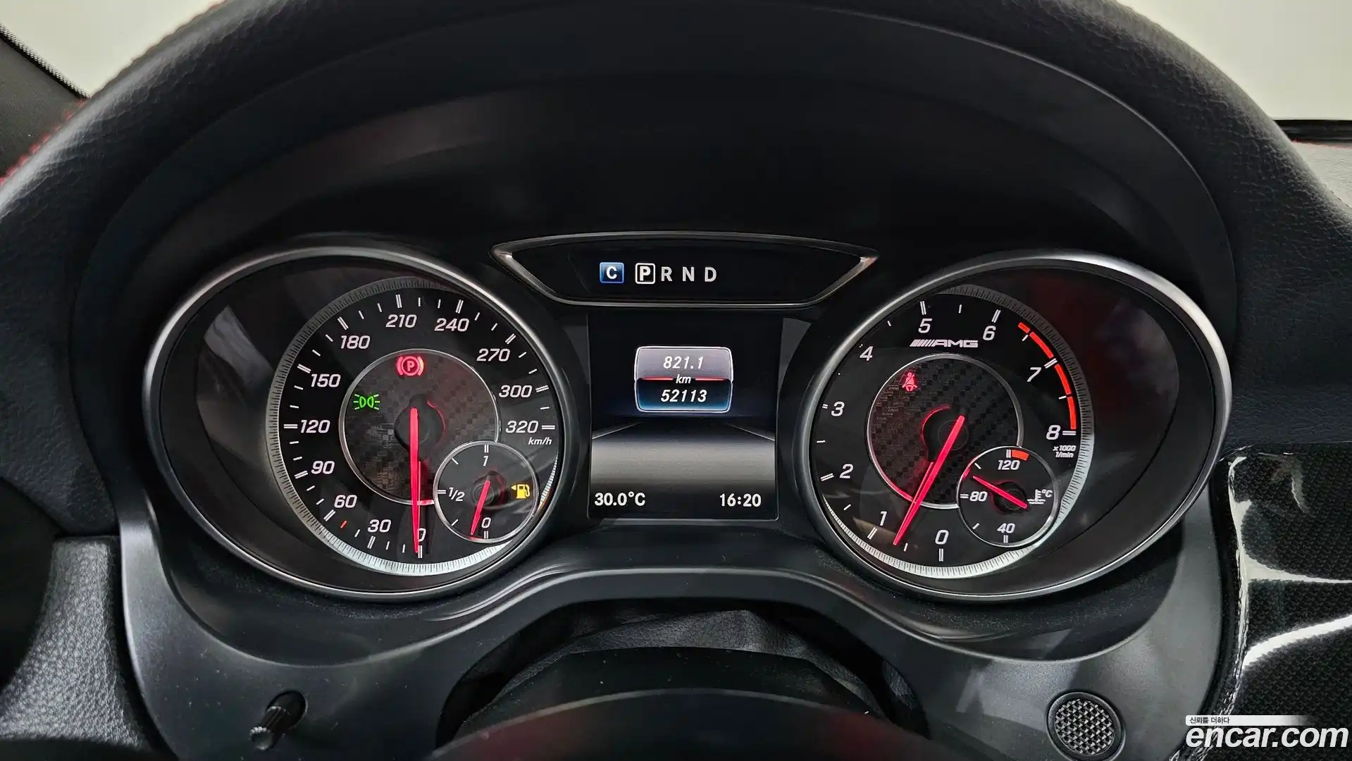 GLA-Class Mercedes-Benz 2019.4-INNER-008