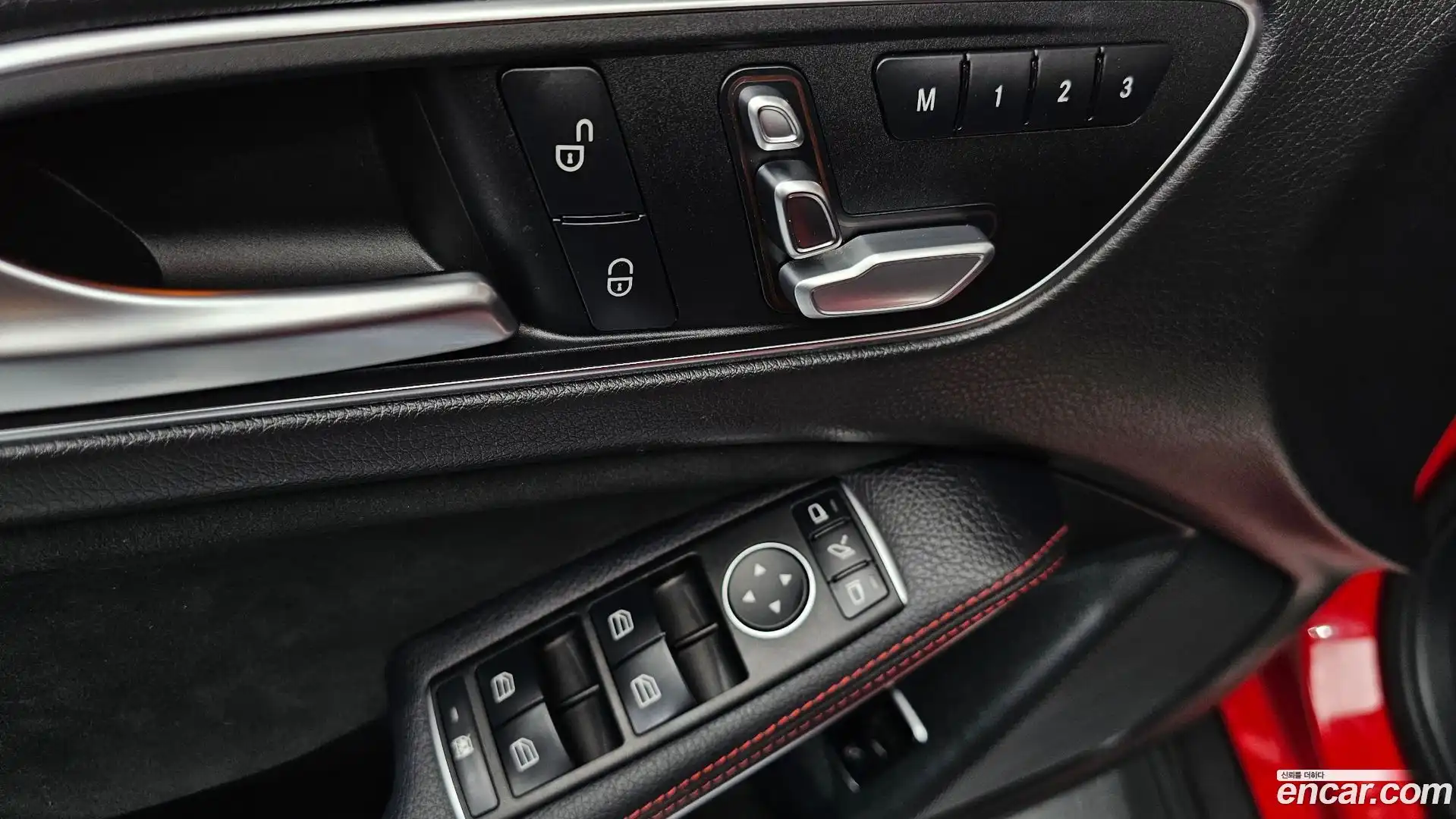GLA-Class Mercedes-Benz 2019.4-OPTION-042