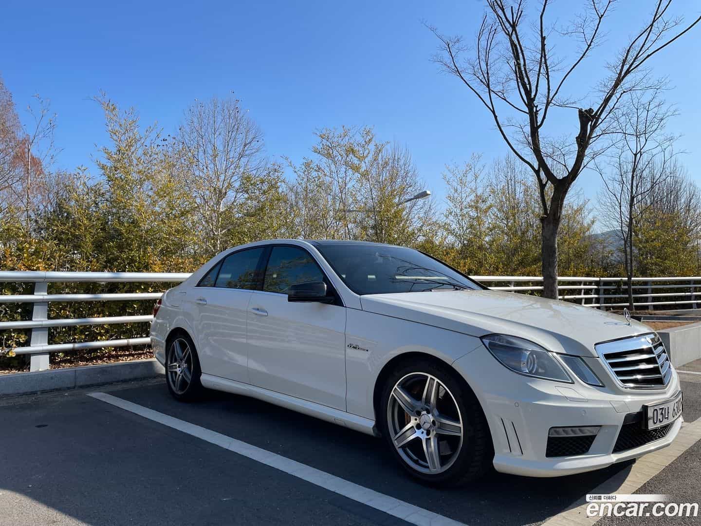 E-Class Mercedes-Benz 2009.10-OUTER-002