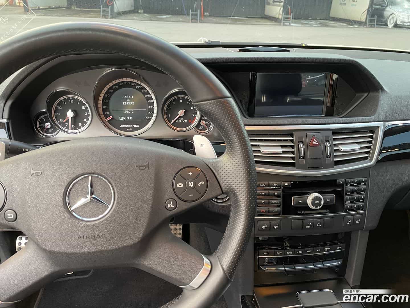 E-Class Mercedes-Benz 2009.10-INNER-009