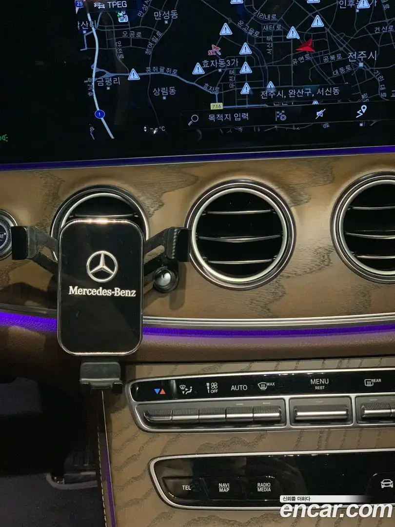 E-Class Mercedes-Benz 2021.2-INNER-007