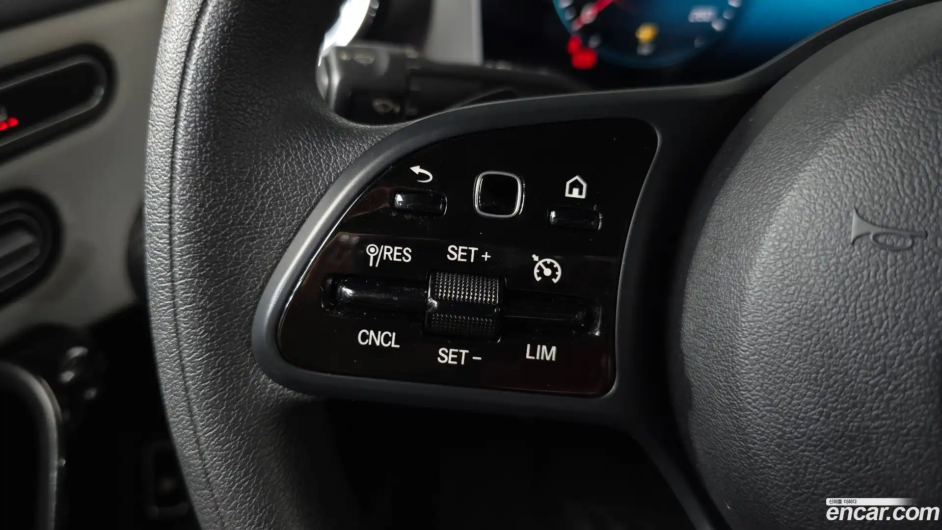 A-Class Mercedes-Benz 2020.8-OPTION-019