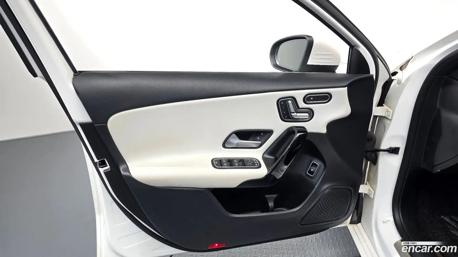 A-Class Mercedes-Benz 2020.8-INNER-034