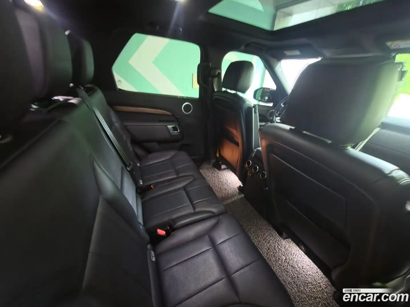 Discovery Land Rover 2020.11-OUTER-001