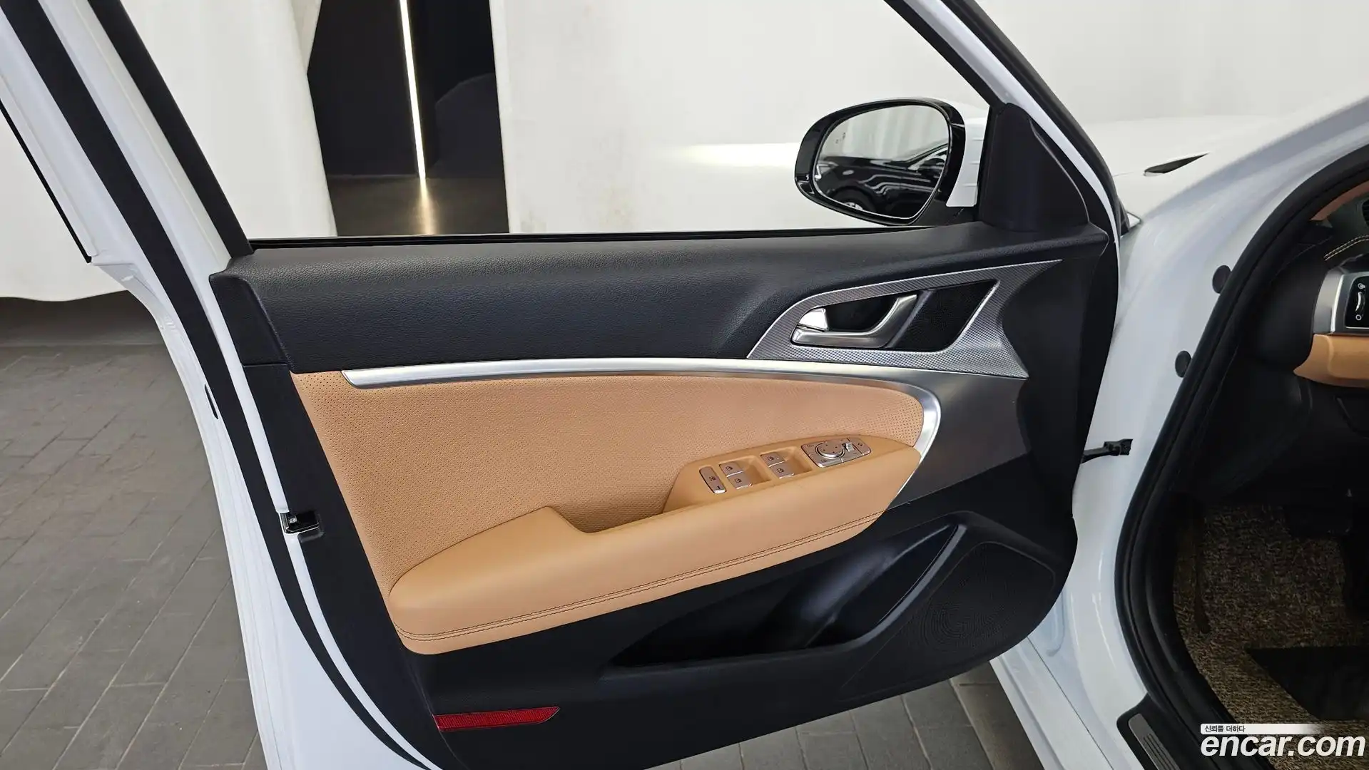 G70 Genesis 2021.7-INNER-034