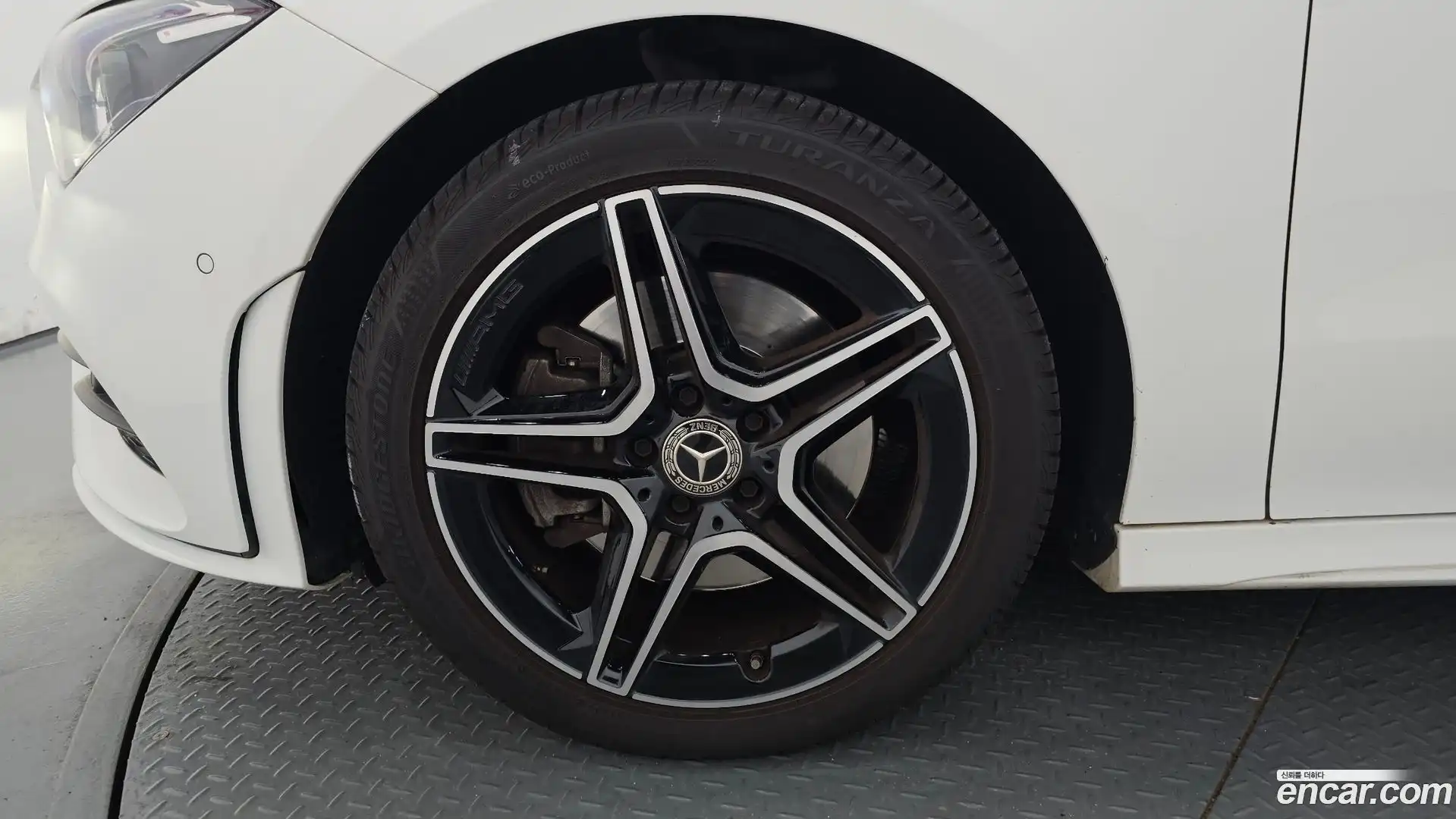 CLA-Class Mercedes-Benz 2023.5-OUTER-005