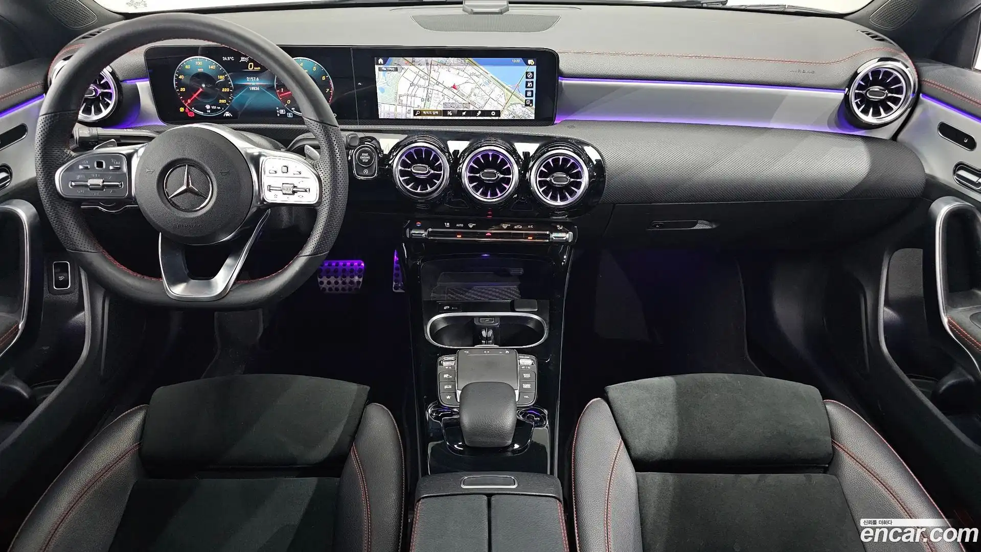 CLA-Class Mercedes-Benz 2023.5-INNER-007