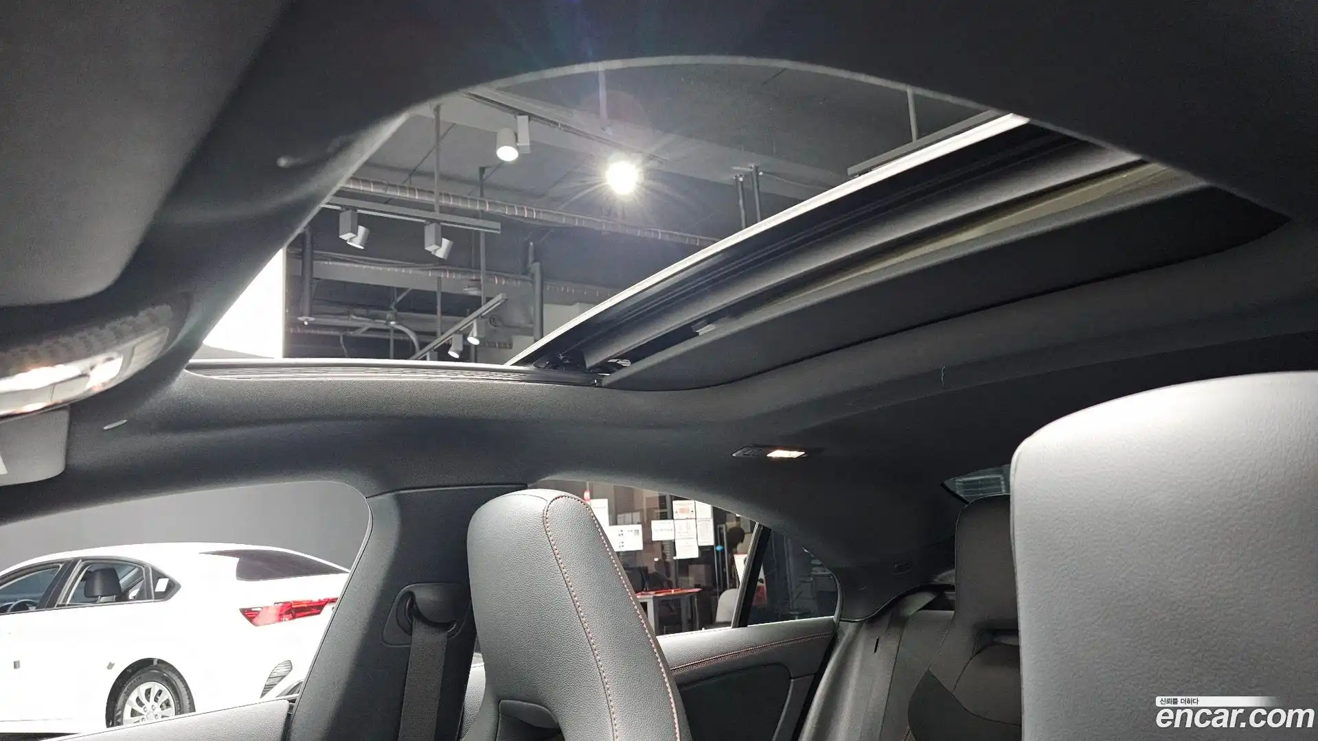 CLA-Class Mercedes-Benz 2023.5-OPTION-023