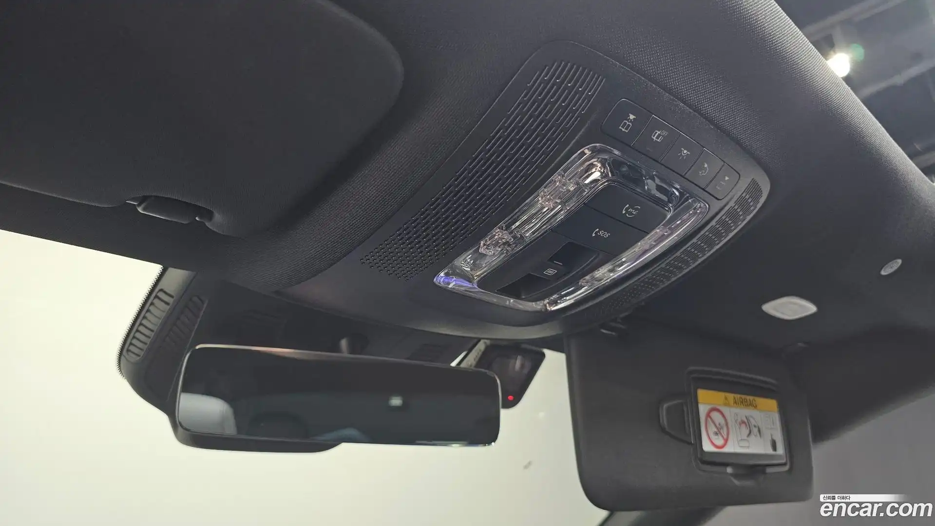 CLA-Class Mercedes-Benz 2023.5-OPTION-046