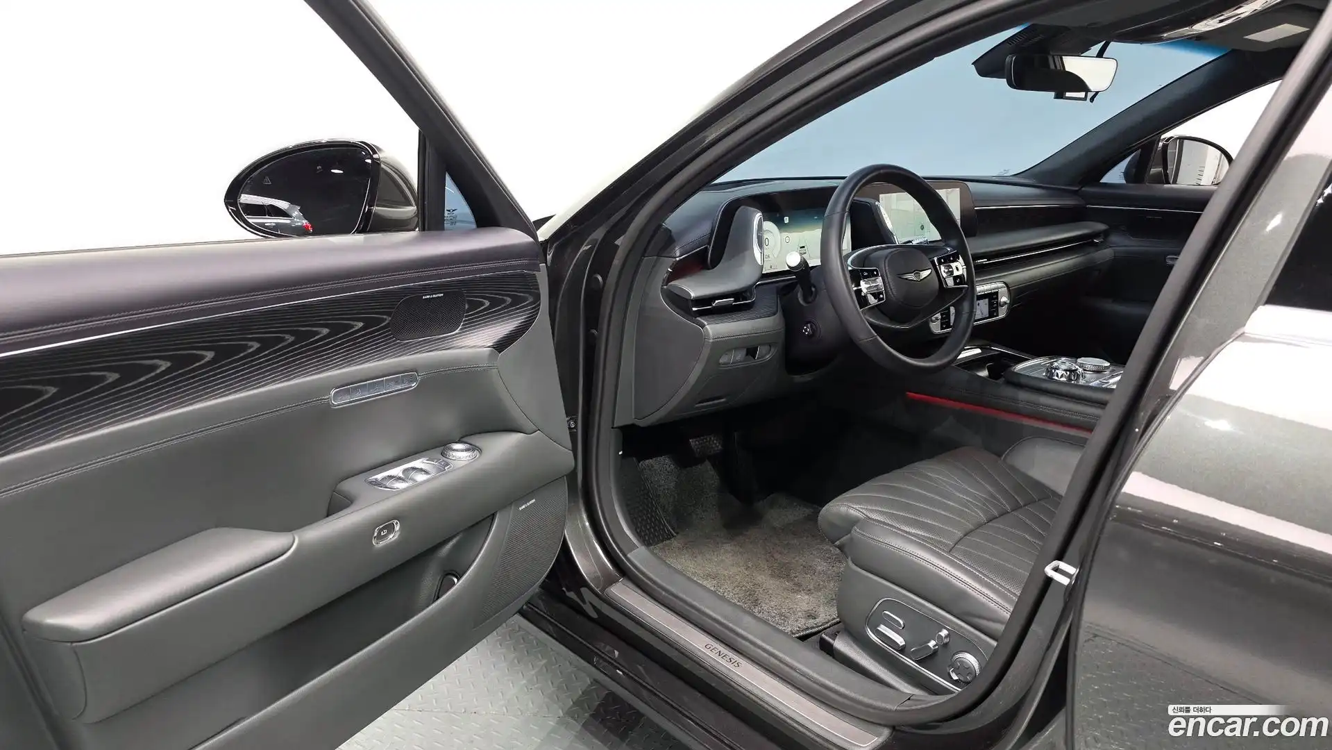 G90 Genesis 2023.0-INNER-010