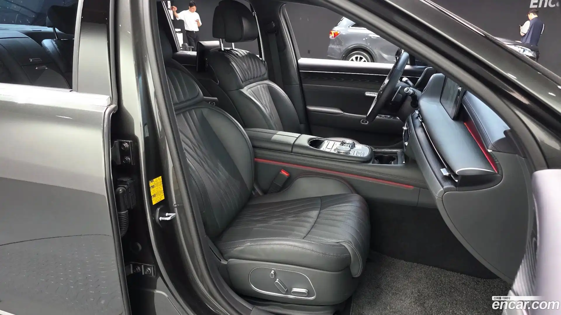 G90 Genesis 2023.0-INNER-036