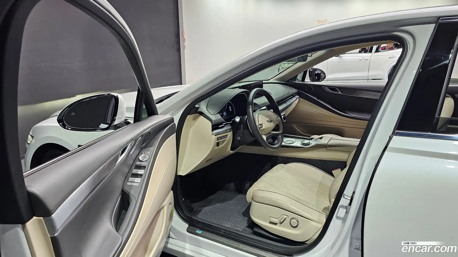 G80 Genesis 2022.5-INNER-010
