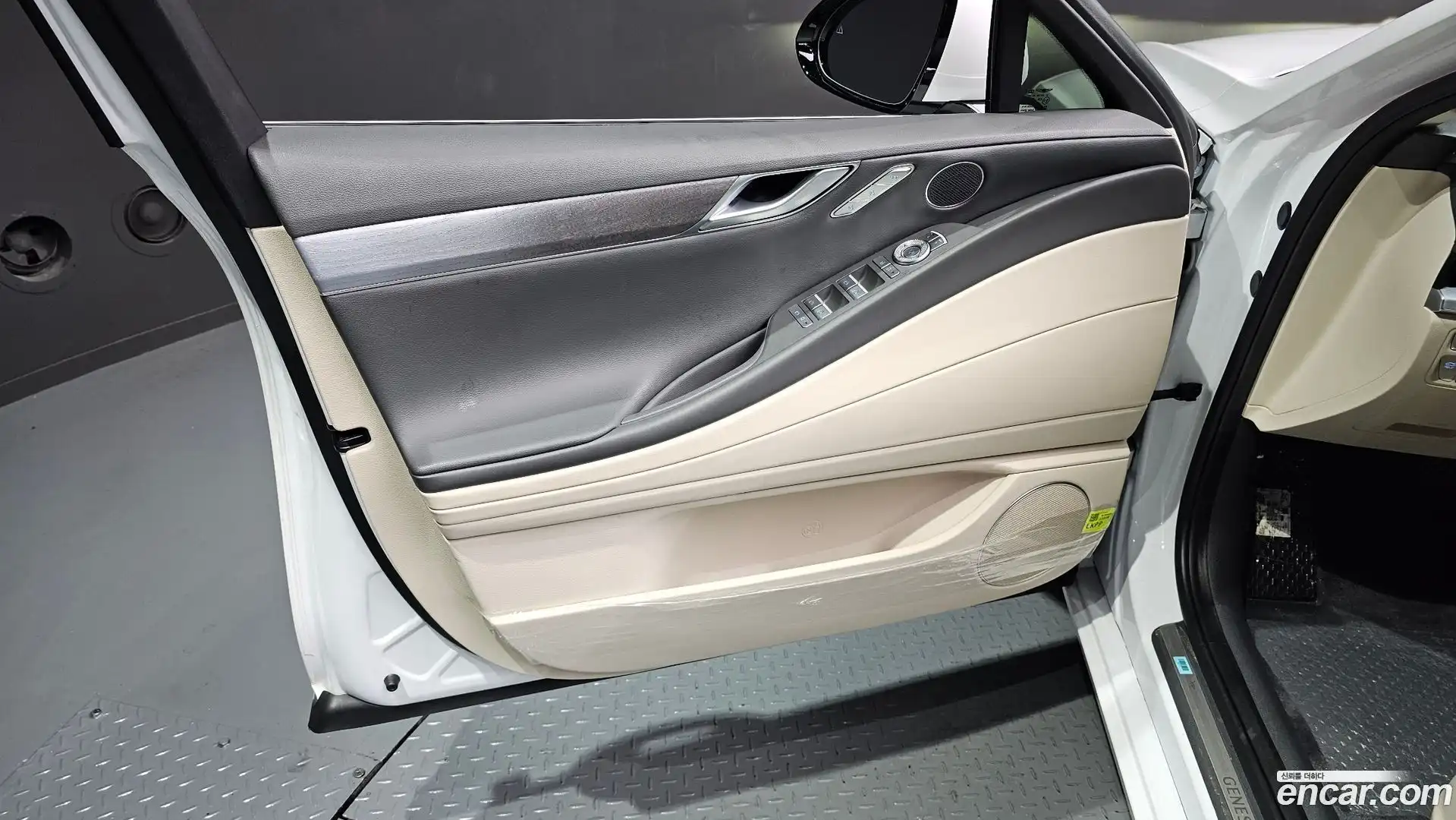 G80 Genesis 2022.5-INNER-034